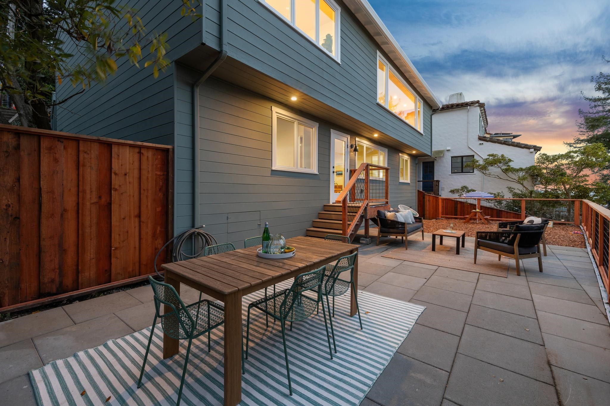 Detail Gallery Image 14 of 49 For 582 Euclid Ave, Berkeley,  CA 94708 - 3 Beds | 2/1 Baths