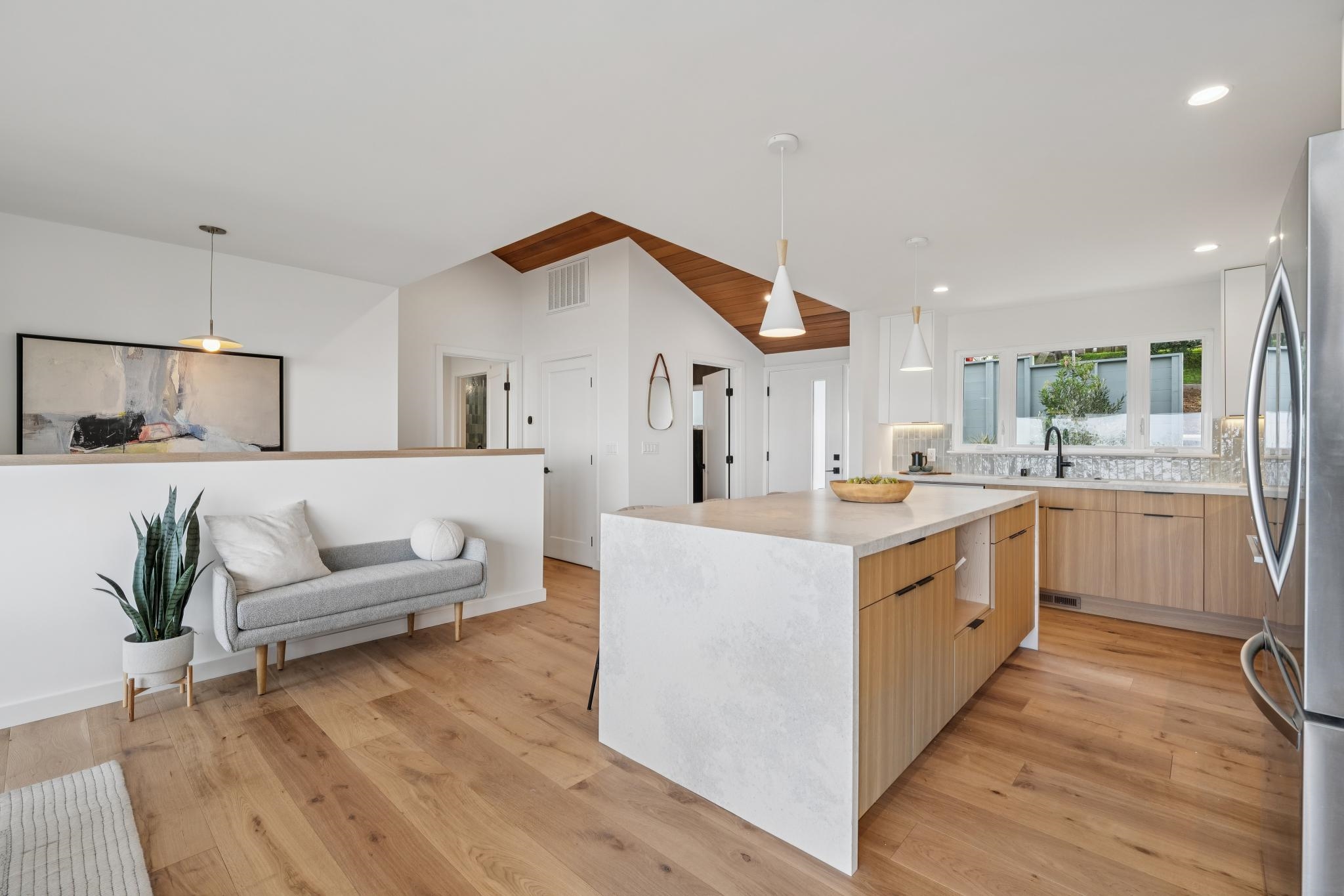 Detail Gallery Image 19 of 49 For 582 Euclid Ave, Berkeley,  CA 94708 - 3 Beds | 2/1 Baths