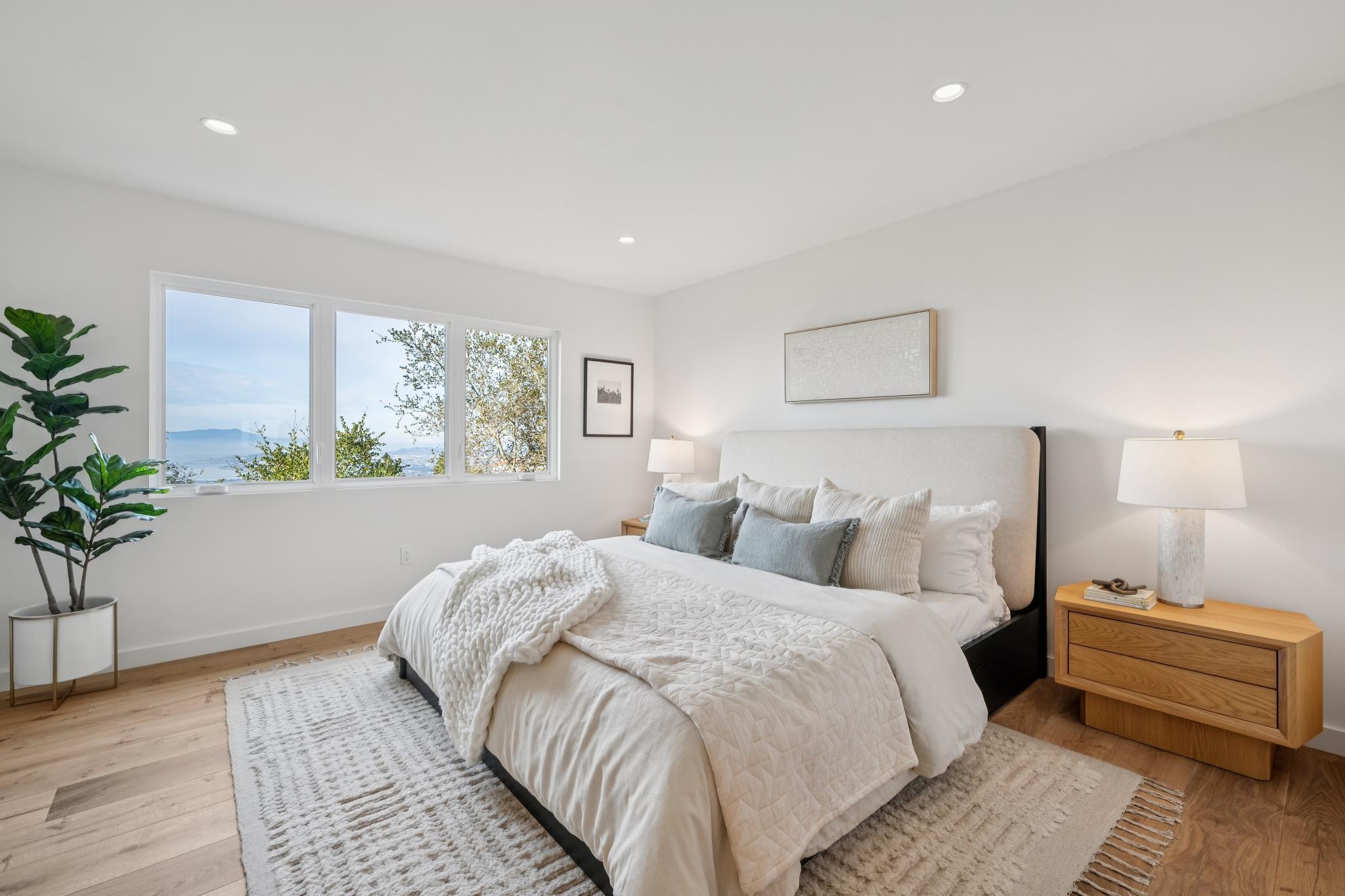 Detail Gallery Image 26 of 49 For 582 Euclid Ave, Berkeley,  CA 94708 - 3 Beds | 2/1 Baths