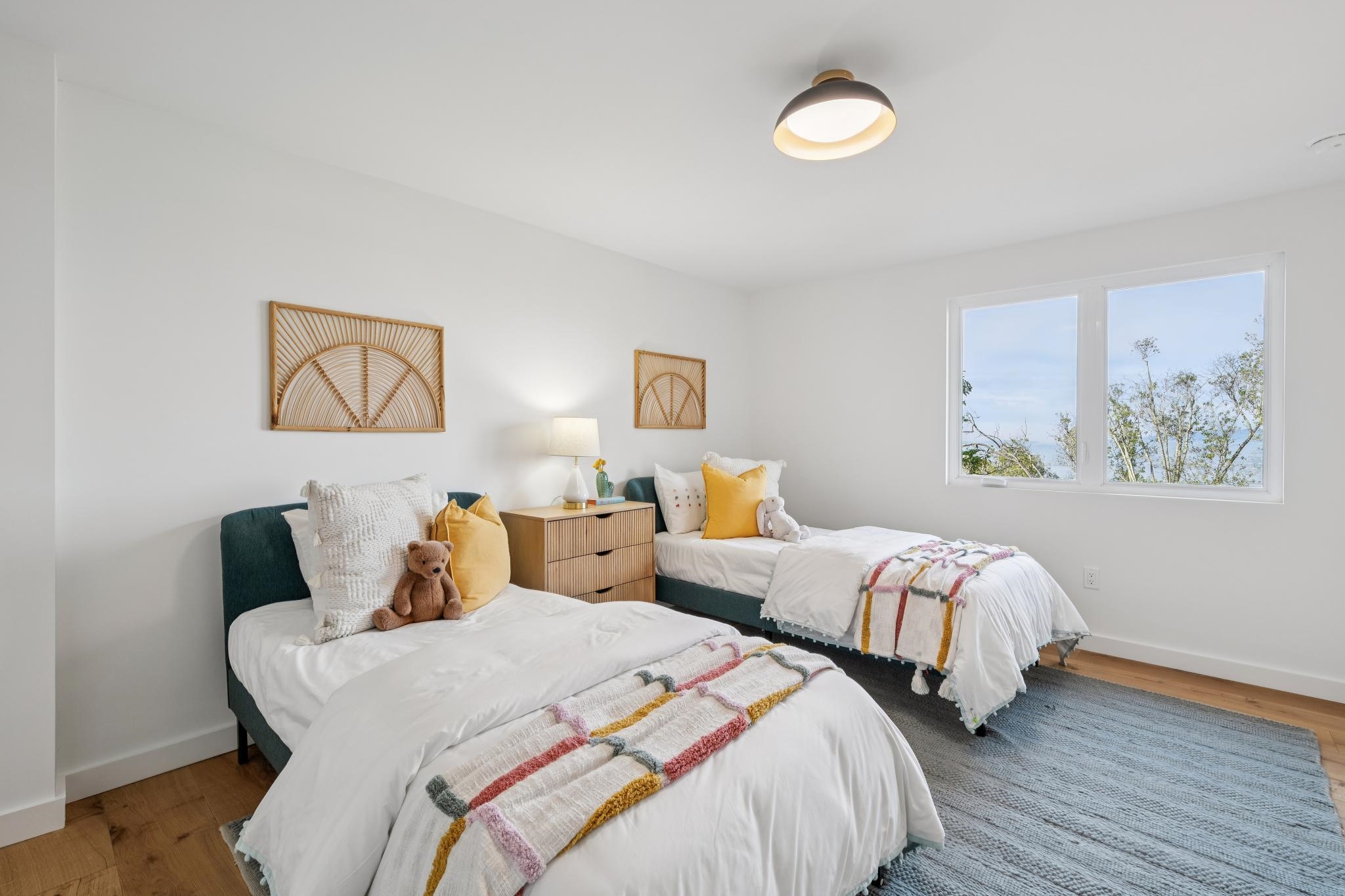 Detail Gallery Image 39 of 49 For 582 Euclid Ave, Berkeley,  CA 94708 - 3 Beds | 2/1 Baths