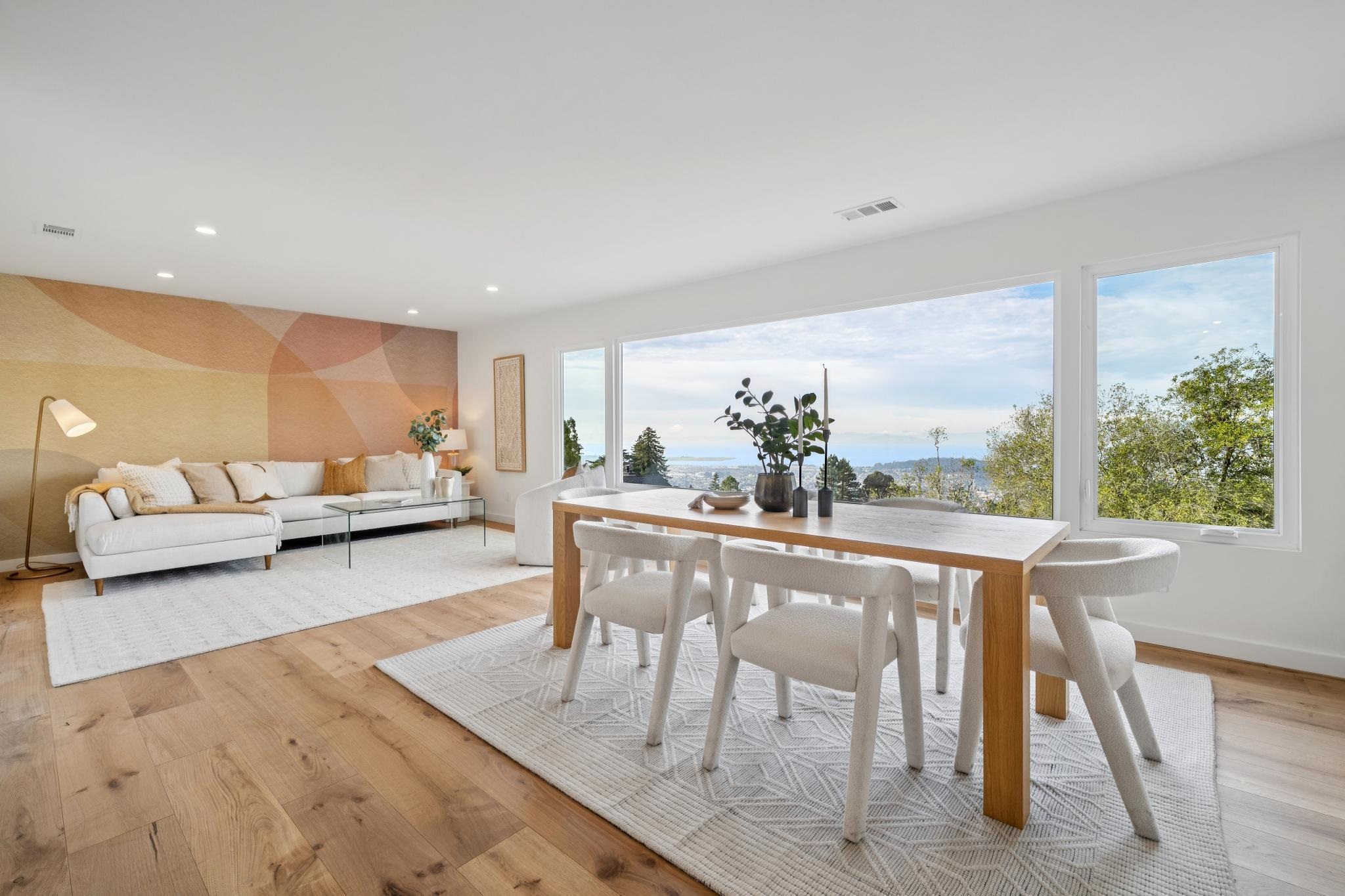 Detail Gallery Image 5 of 49 For 582 Euclid Ave, Berkeley,  CA 94708 - 3 Beds | 2/1 Baths