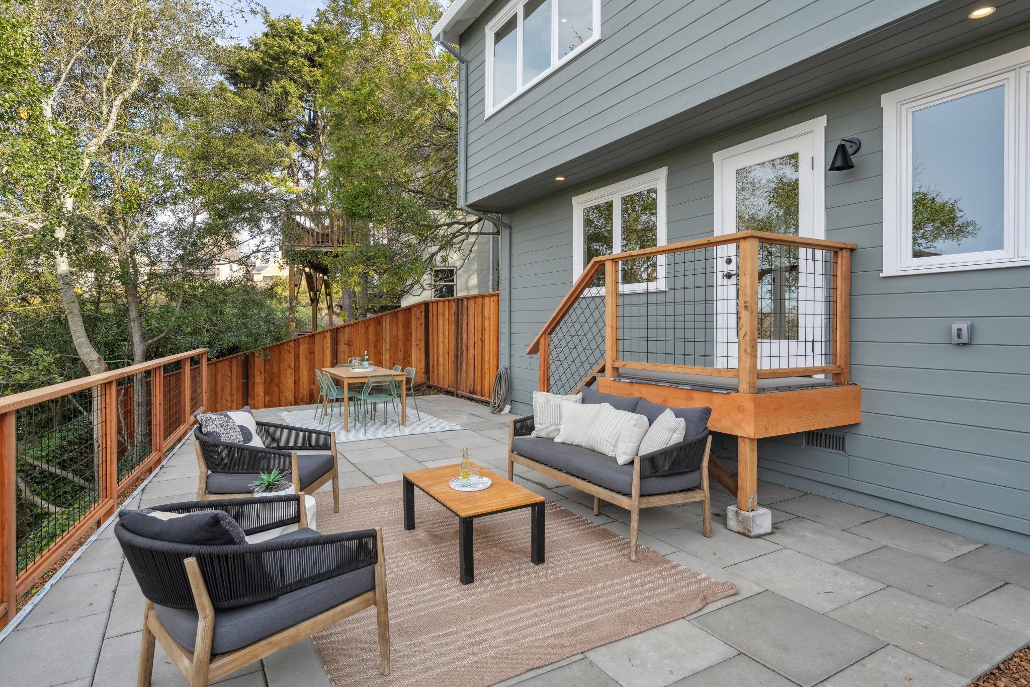 Detail Gallery Image 45 of 49 For 582 Euclid Ave, Berkeley,  CA 94708 - 3 Beds | 2/1 Baths