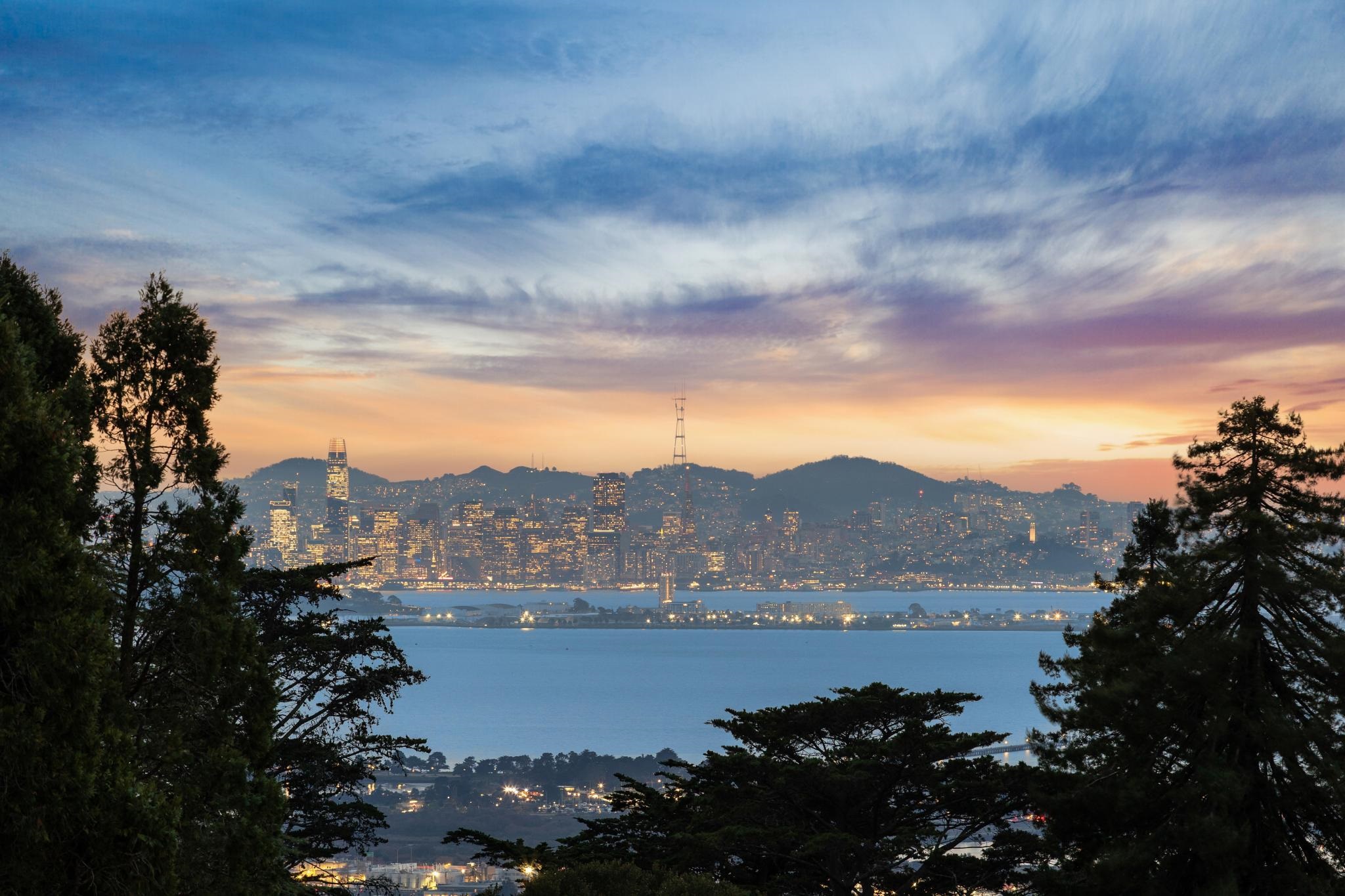 Detail Gallery Image 9 of 49 For 582 Euclid Ave, Berkeley,  CA 94708 - 3 Beds | 2/1 Baths