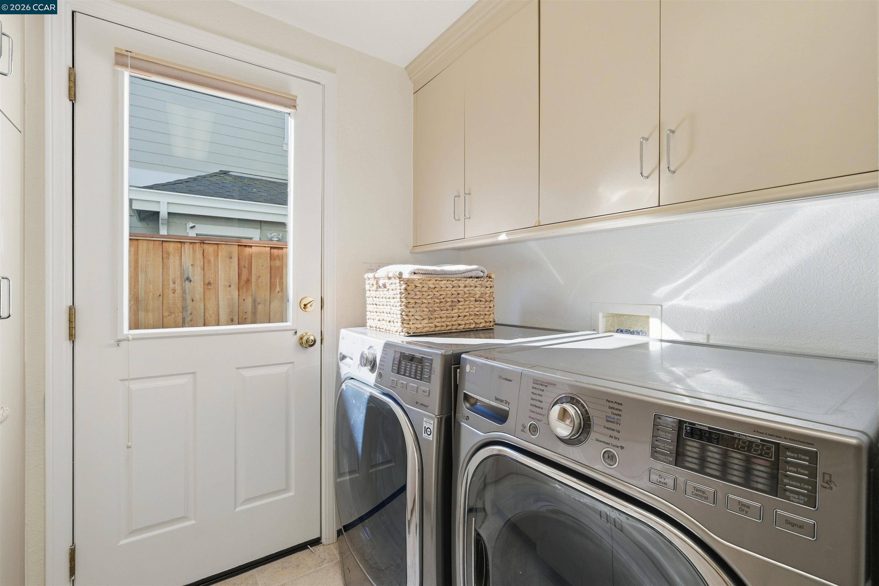 Detail Gallery Image 19 of 50 For 122 Briar Pl, Danville,  CA 94526 - 5 Beds | 3 Baths