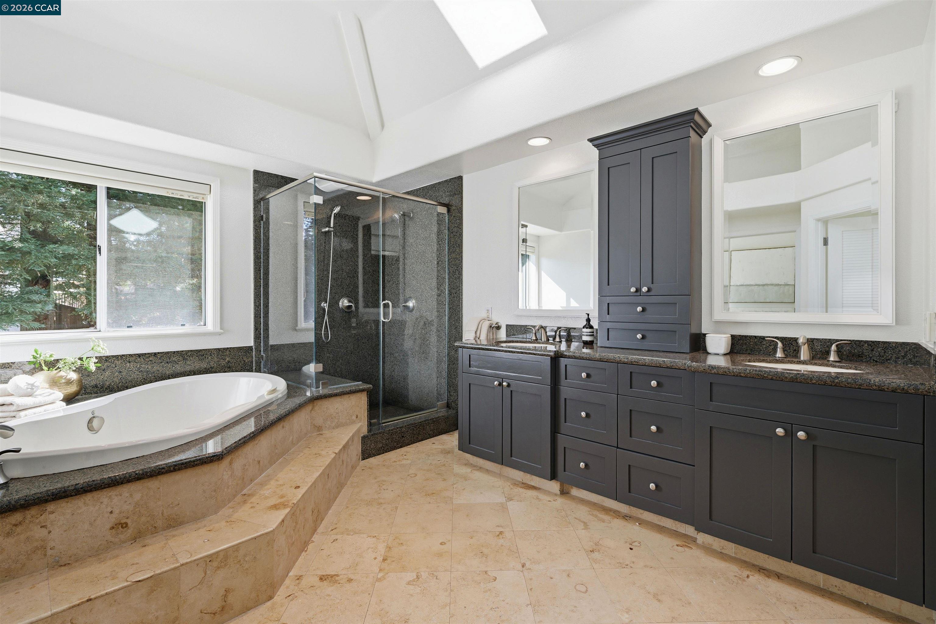 Detail Gallery Image 28 of 50 For 122 Briar Pl, Danville,  CA 94526 - 5 Beds | 3 Baths