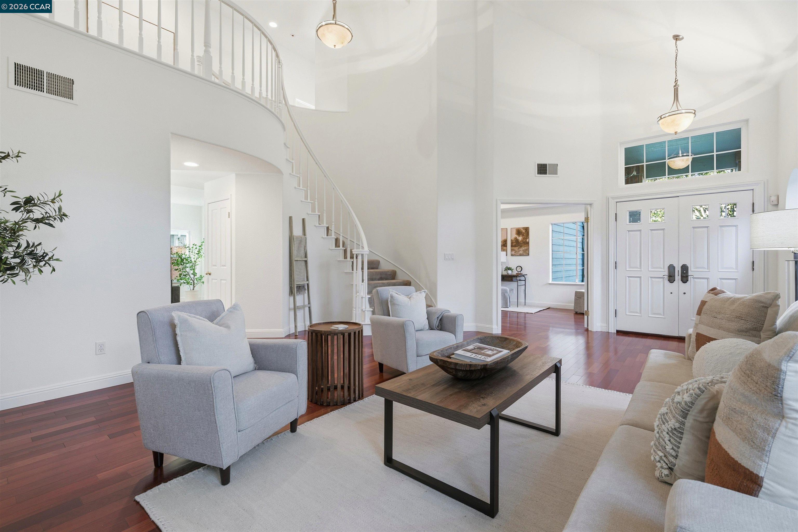 Detail Gallery Image 6 of 50 For 122 Briar Pl, Danville,  CA 94526 - 5 Beds | 3 Baths