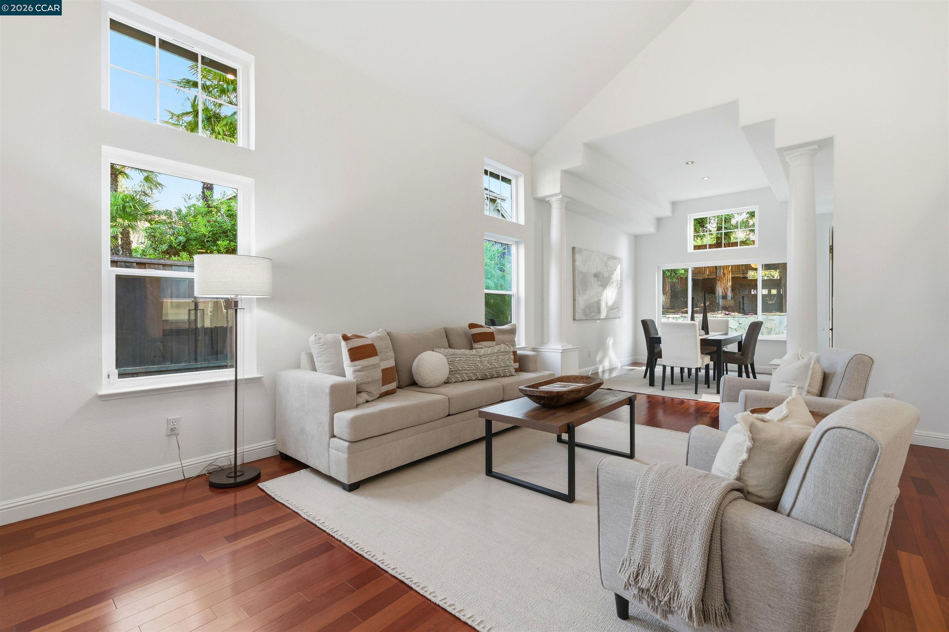 Detail Gallery Image 7 of 50 For 122 Briar Pl, Danville,  CA 94526 - 5 Beds | 3 Baths