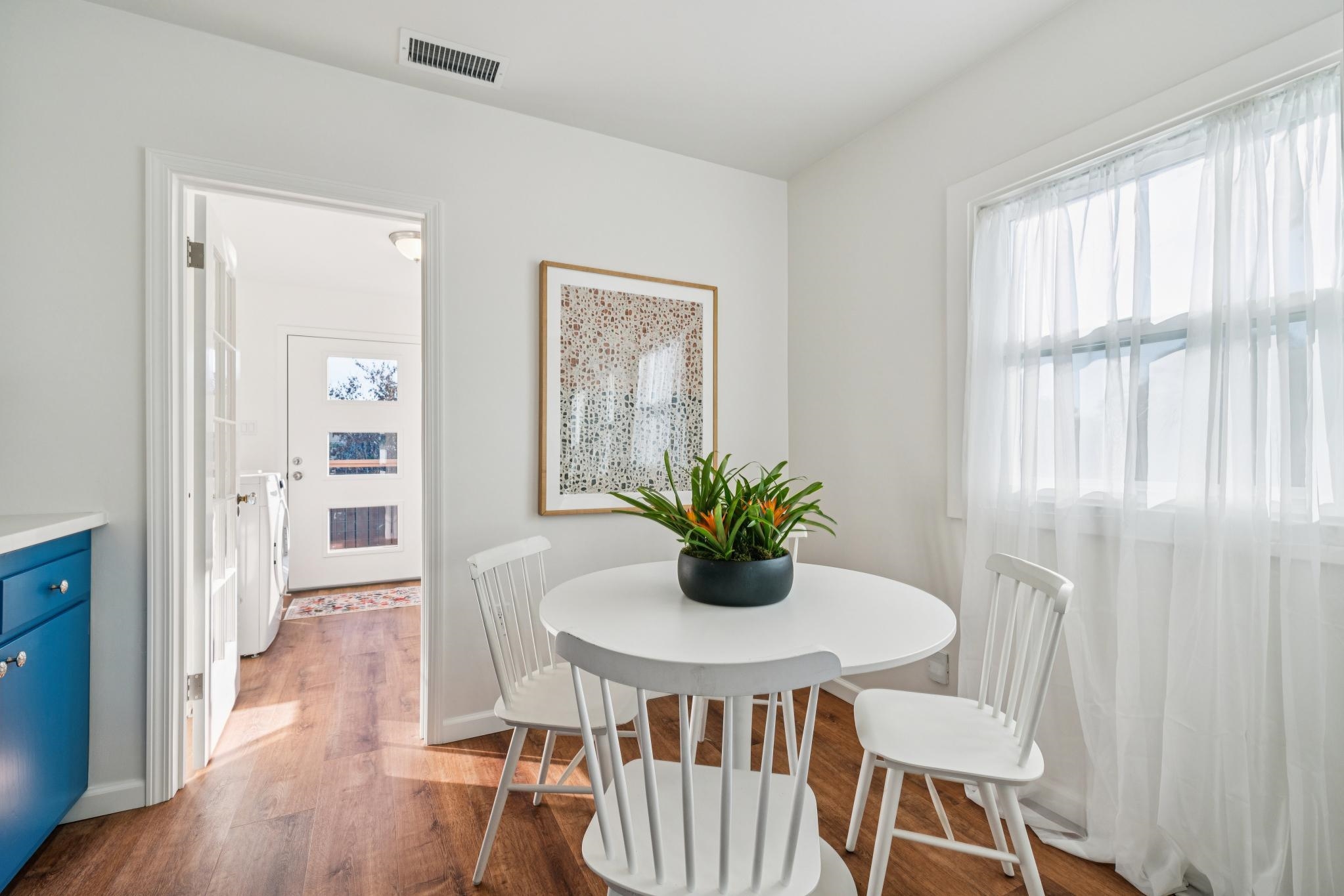 Detail Gallery Image 20 of 52 For 1328 Marin Ave, Albany,  CA 94706 - 3 Beds | 1/1 Baths