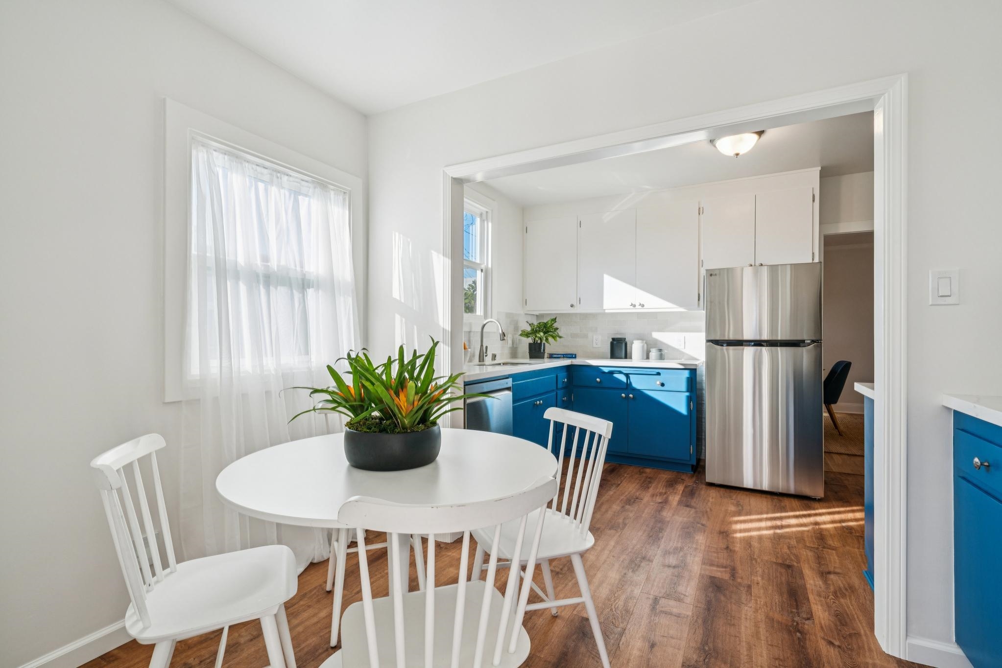 Detail Gallery Image 22 of 52 For 1328 Marin Ave, Albany,  CA 94706 - 3 Beds | 1/1 Baths