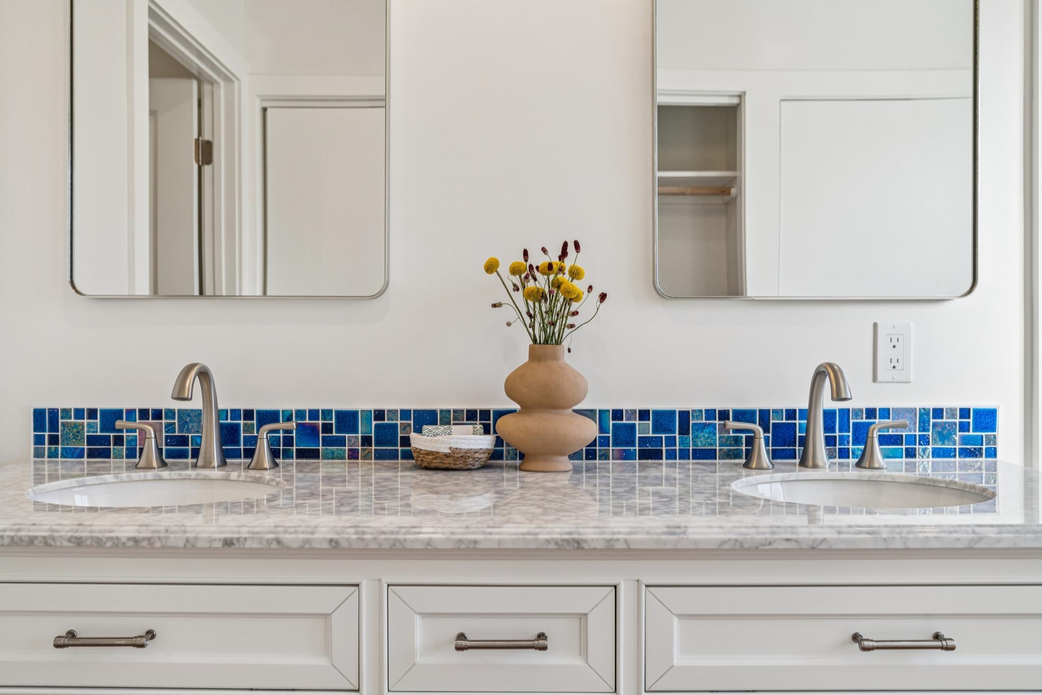 Detail Gallery Image 37 of 52 For 1328 Marin Ave, Albany,  CA 94706 - 3 Beds | 1/1 Baths