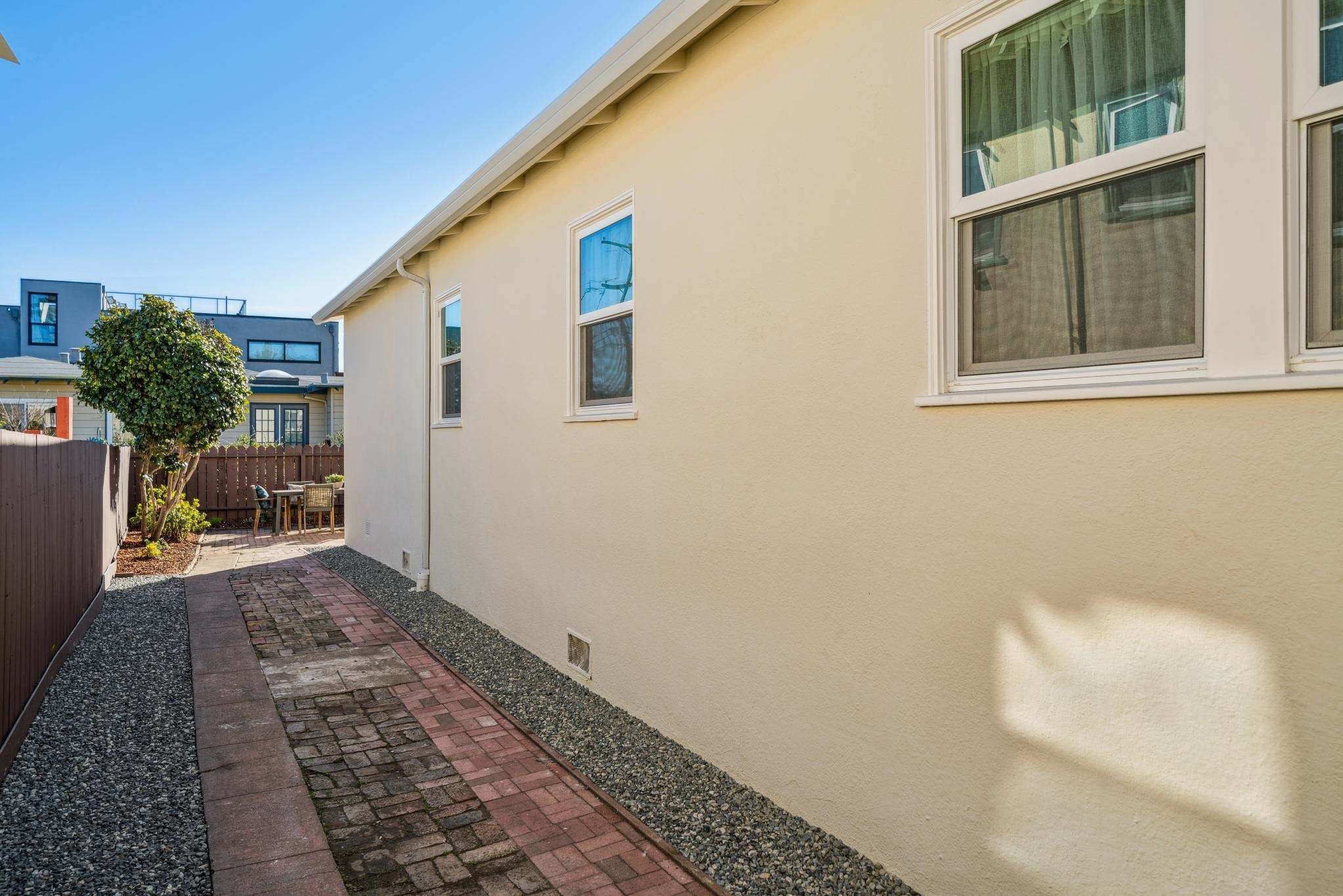 Detail Gallery Image 48 of 52 For 1328 Marin Ave, Albany,  CA 94706 - 3 Beds | 1/1 Baths