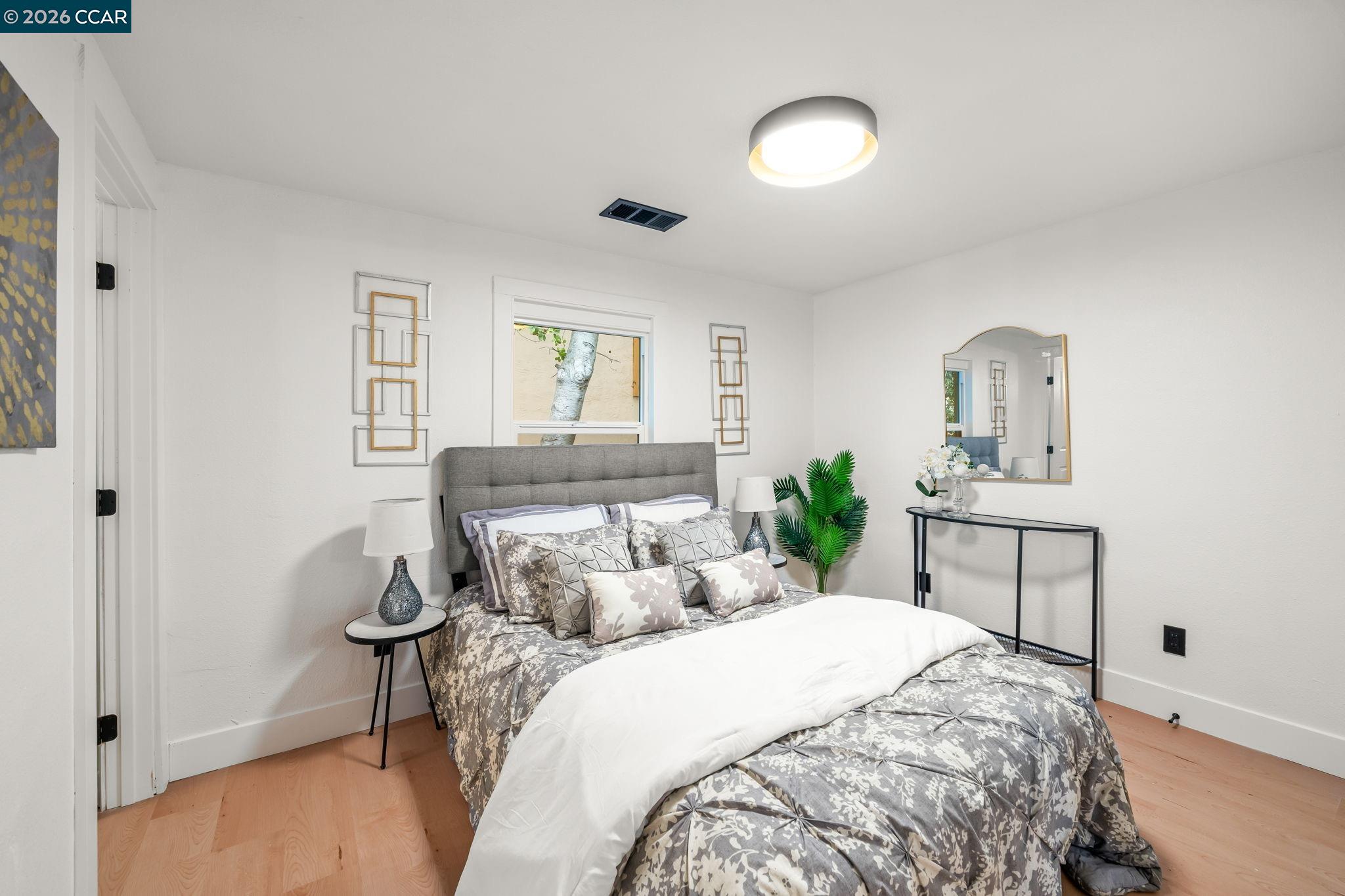 Detail Gallery Image 14 of 31 For 5720 El Dorado Ave, El Cerrito,  CA 94530 - 3 Beds | 2/1 Baths