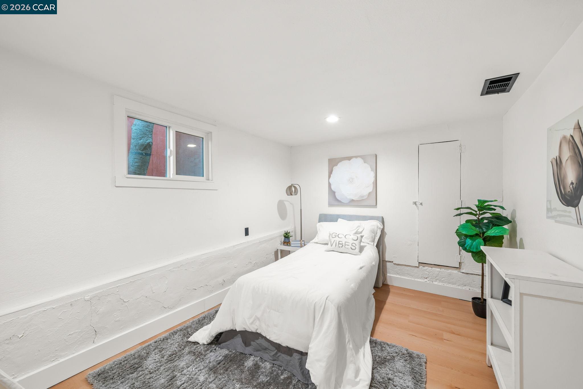 Detail Gallery Image 21 of 31 For 5720 El Dorado Ave, El Cerrito,  CA 94530 - 3 Beds | 2/1 Baths