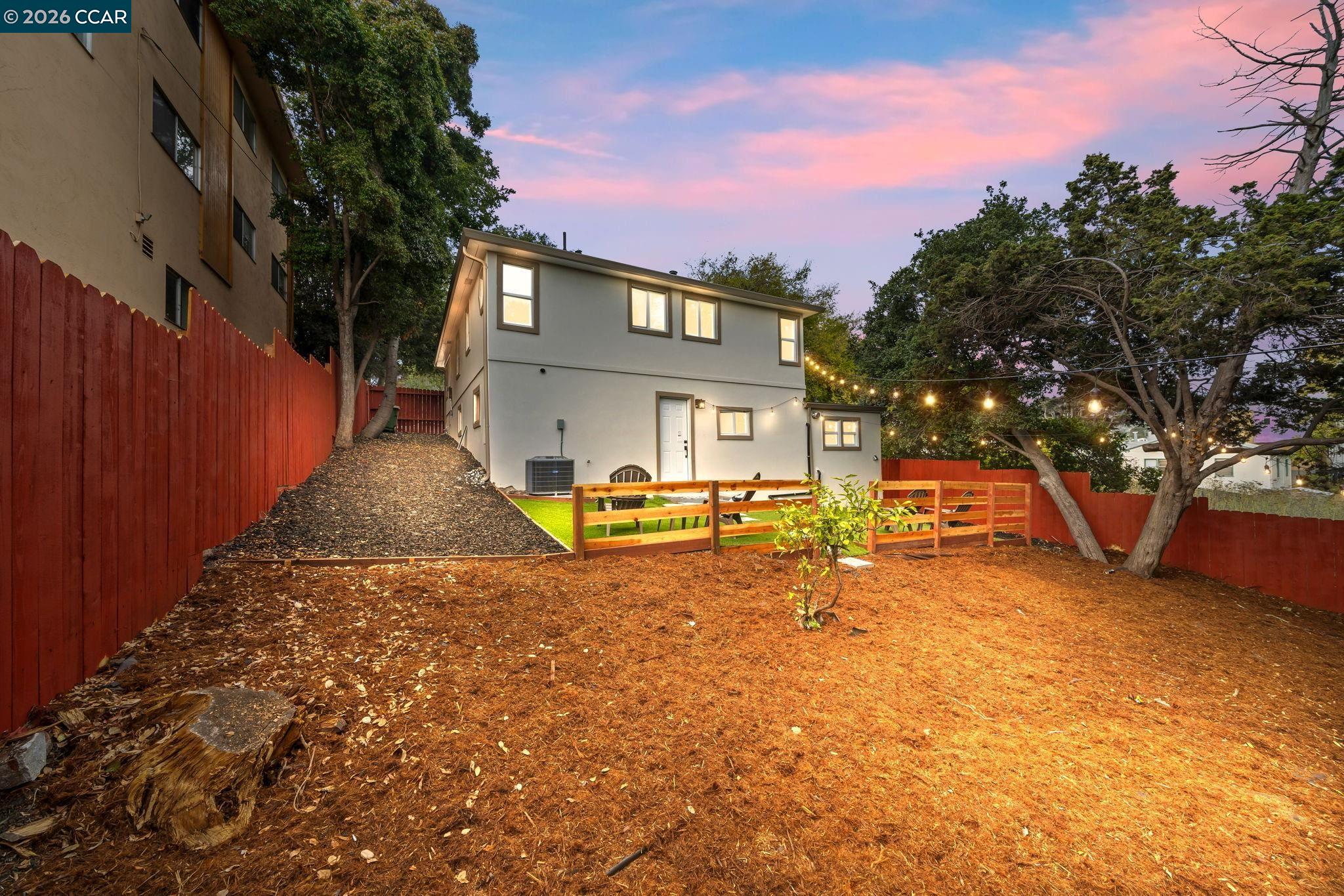 Detail Gallery Image 22 of 31 For 5720 El Dorado Ave, El Cerrito,  CA 94530 - 3 Beds | 2/1 Baths