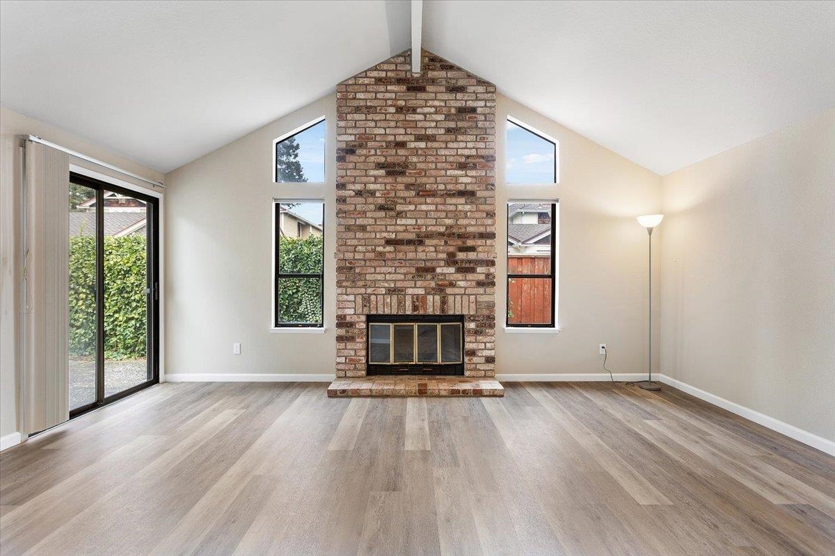 Detail Gallery Image 17 of 42 For 1135 Tiffany Lane, Pleasanton,  CA 94566 - 2 Beds | 2 Baths