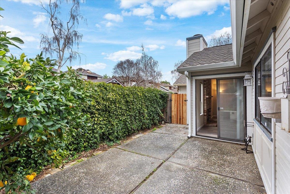 Detail Gallery Image 34 of 42 For 1135 Tiffany Lane, Pleasanton,  CA 94566 - 2 Beds | 2 Baths