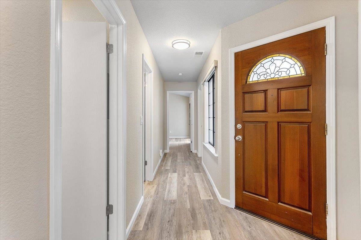 Detail Gallery Image 5 of 42 For 1135 Tiffany Lane, Pleasanton,  CA 94566 - 2 Beds | 2 Baths