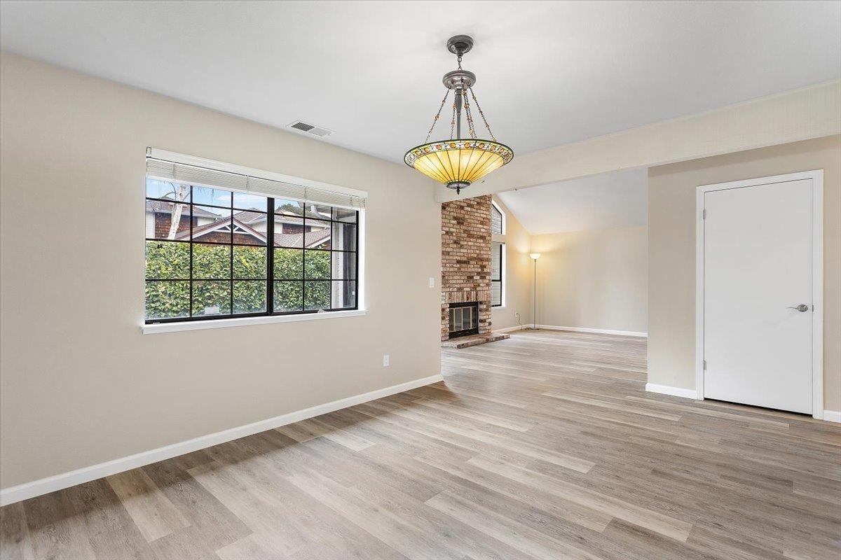 Detail Gallery Image 10 of 42 For 1135 Tiffany Lane, Pleasanton,  CA 94566 - 2 Beds | 2 Baths