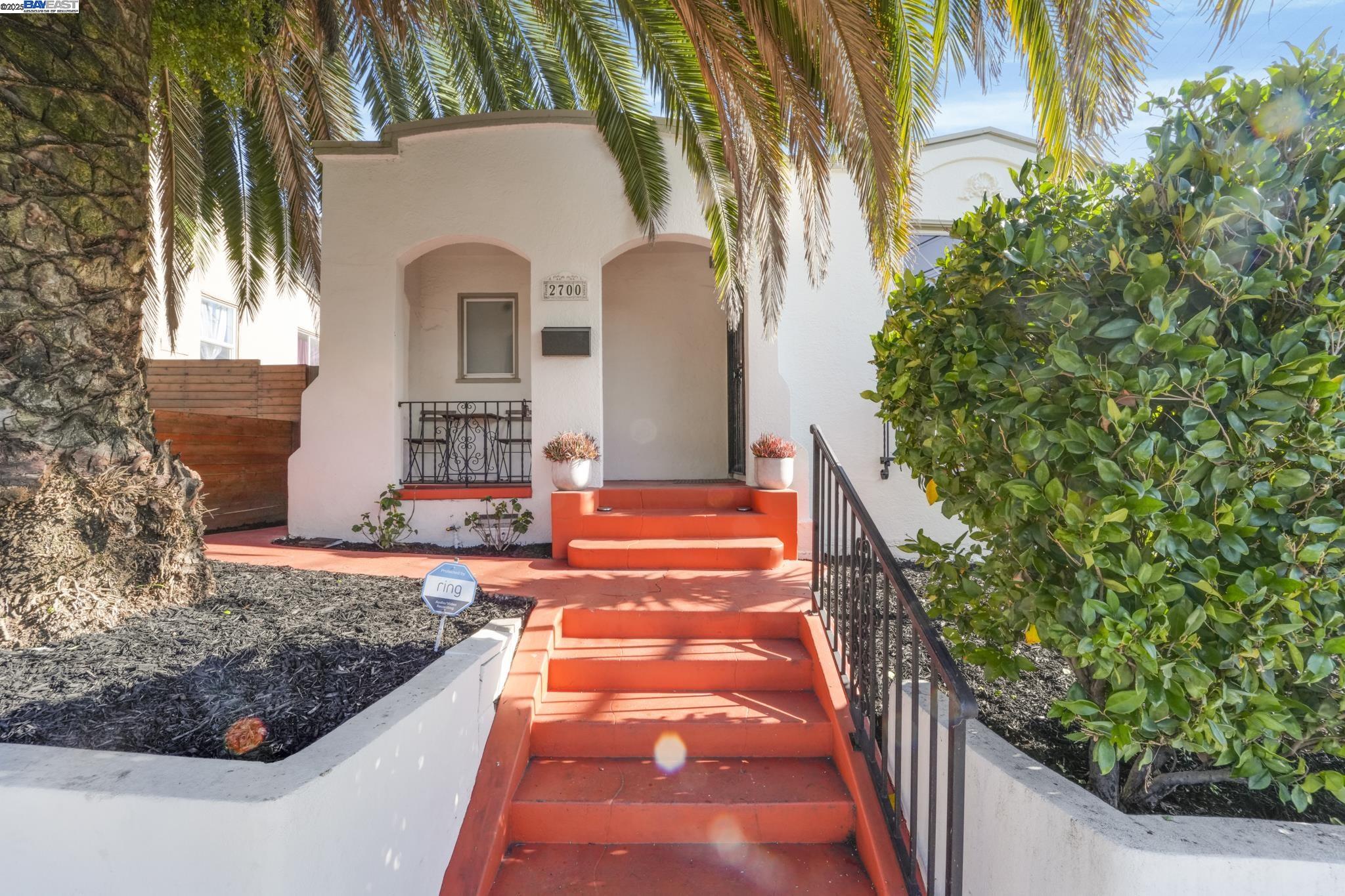 Detail Gallery Image 16 of 60 For 2700 26th Ave, Oakland,  CA 94601 - 2 Beds | 2 Baths