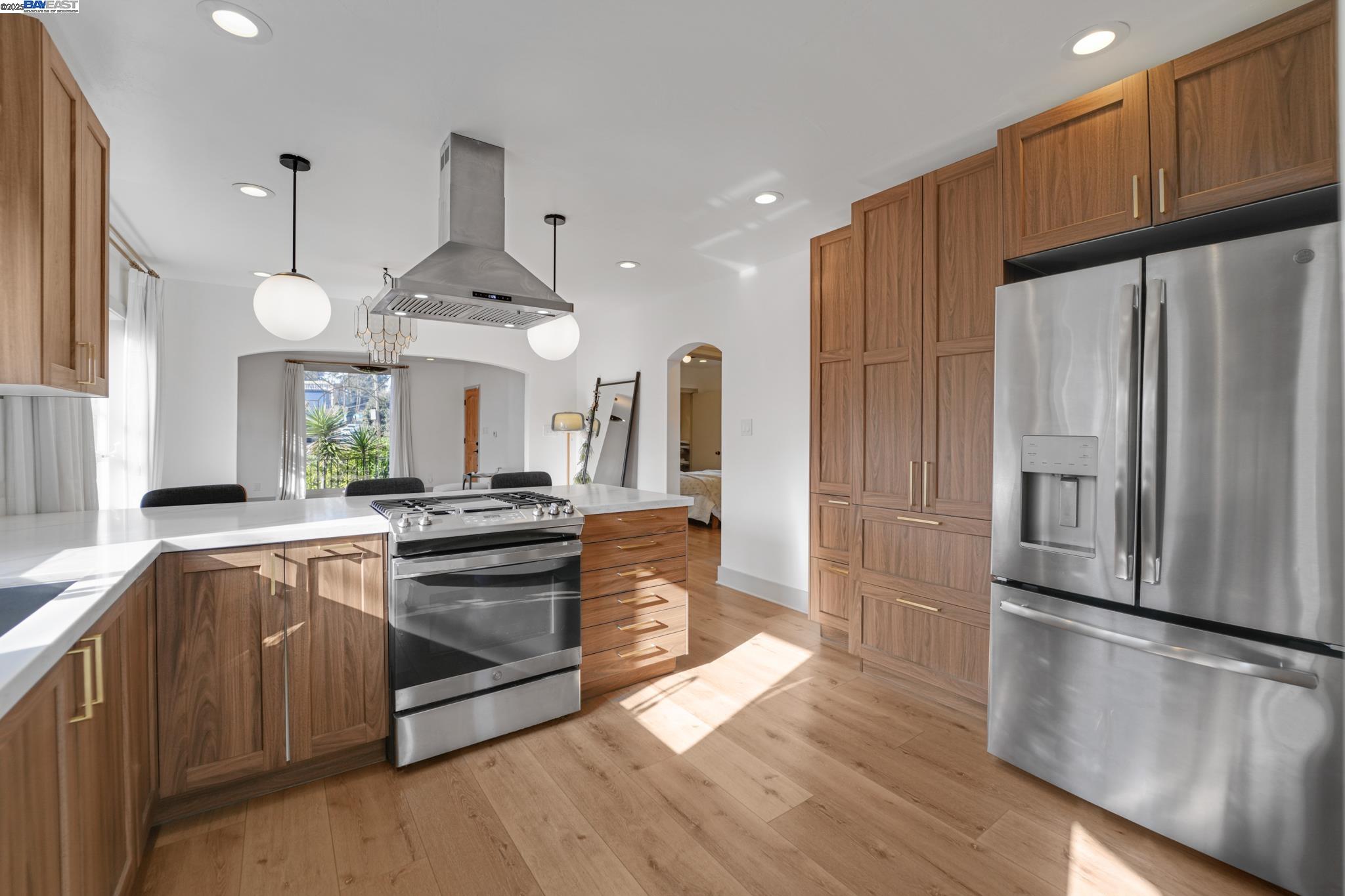 Detail Gallery Image 31 of 60 For 2700 26th Ave, Oakland,  CA 94601 - 2 Beds | 2 Baths