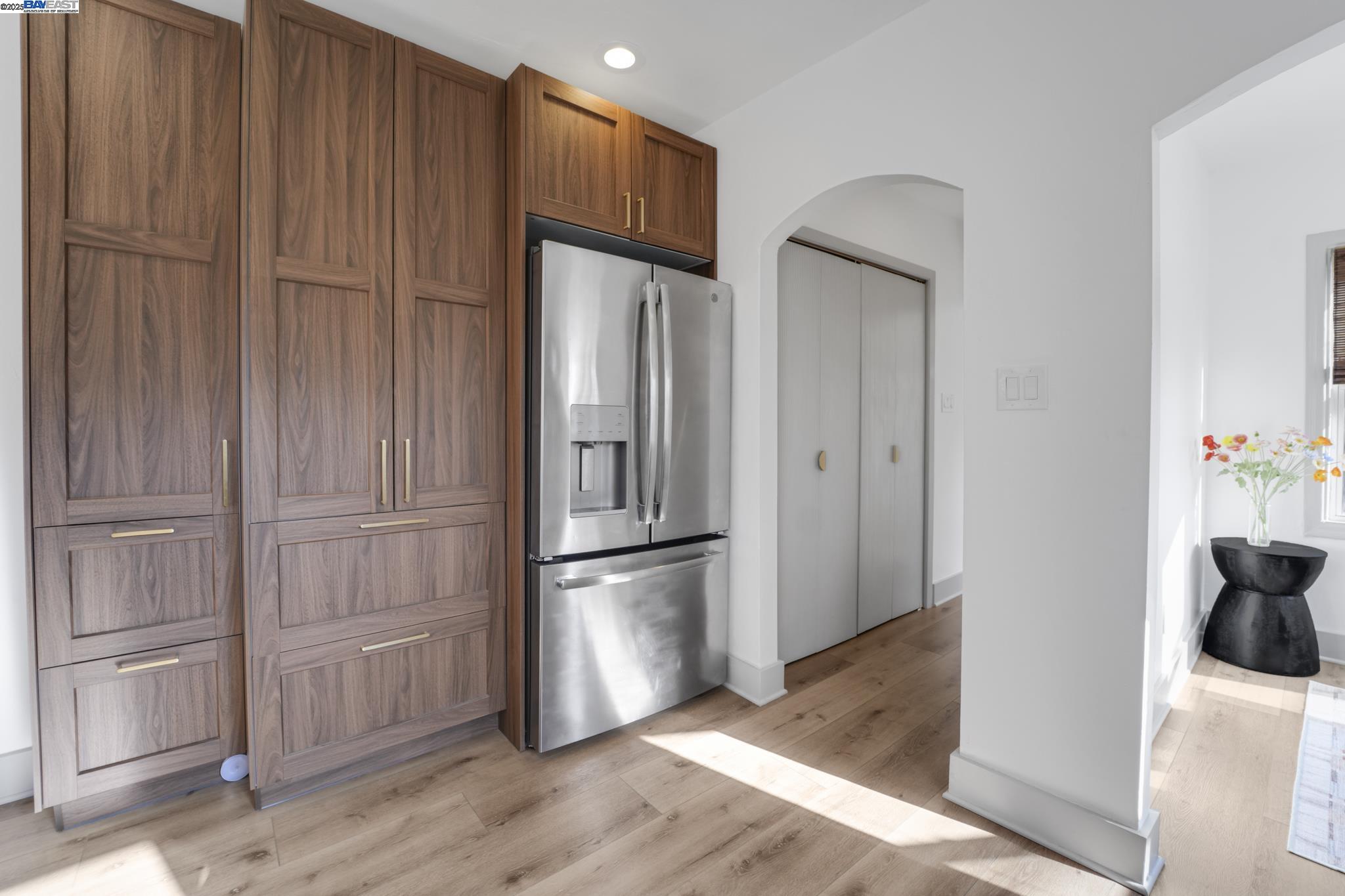 Detail Gallery Image 38 of 60 For 2700 26th Ave, Oakland,  CA 94601 - 2 Beds | 2 Baths