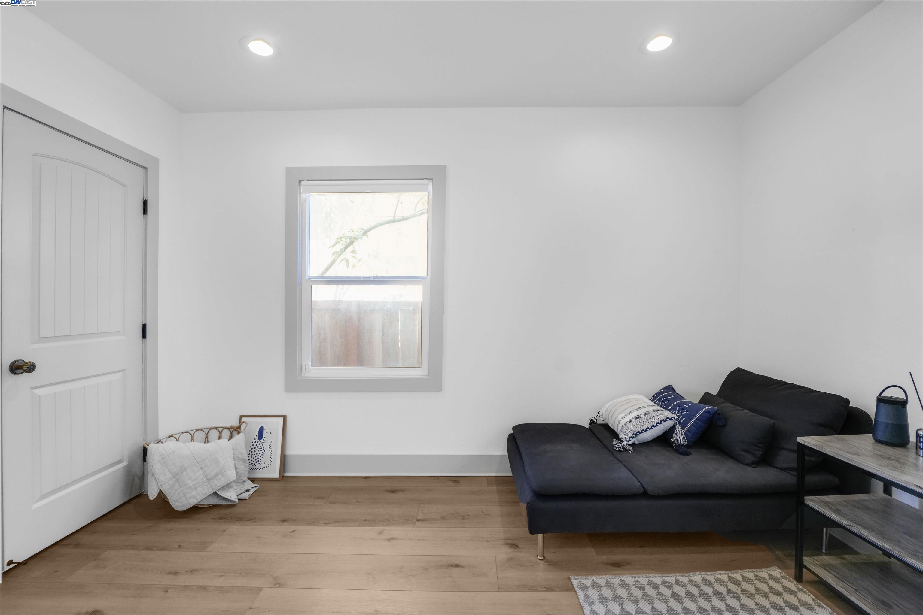 Detail Gallery Image 49 of 60 For 2700 26th Ave, Oakland,  CA 94601 - 2 Beds | 2 Baths