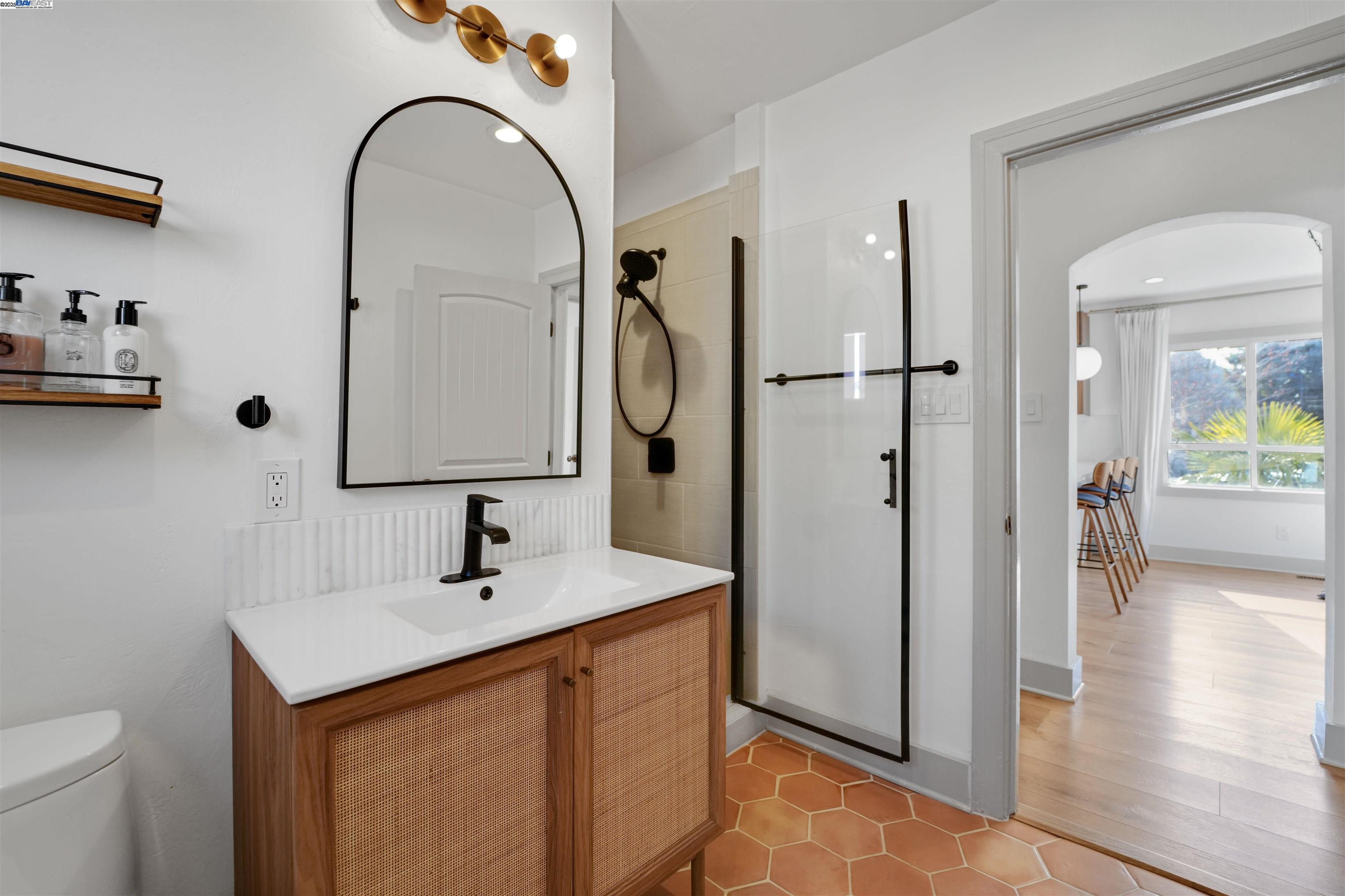 Detail Gallery Image 51 of 60 For 2700 26th Ave, Oakland,  CA 94601 - 2 Beds | 2 Baths