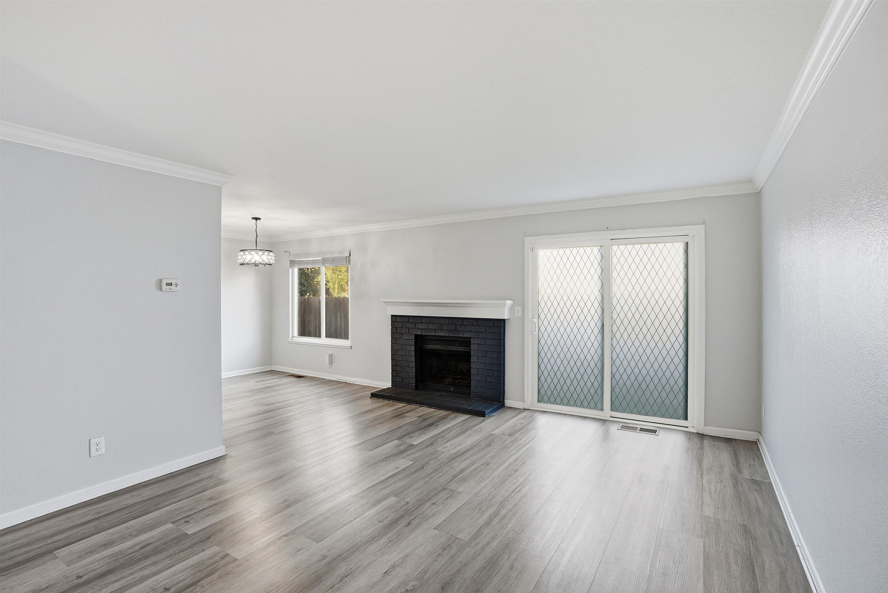 Photo #2: 41121543 Listing: Photo #2