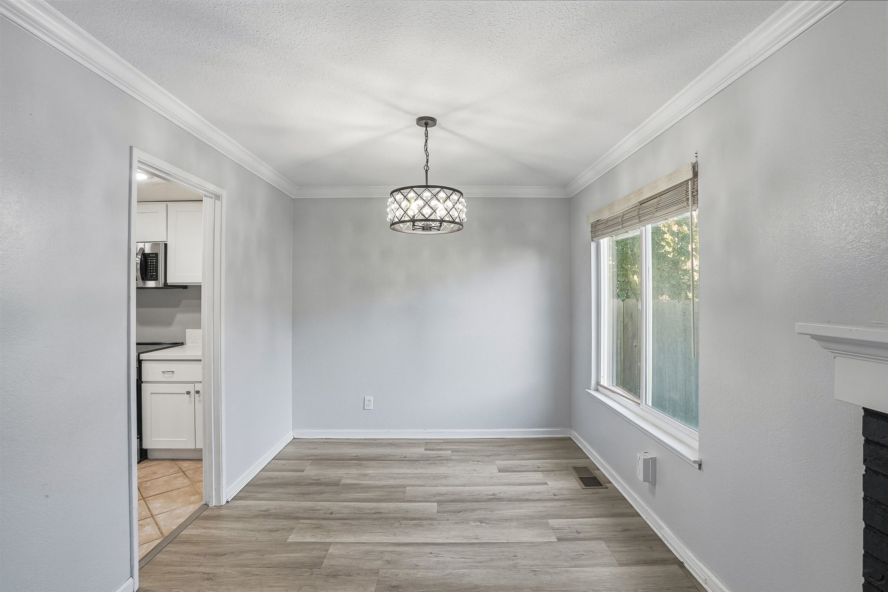 Photo #4: 41121543 Listing: Photo #4