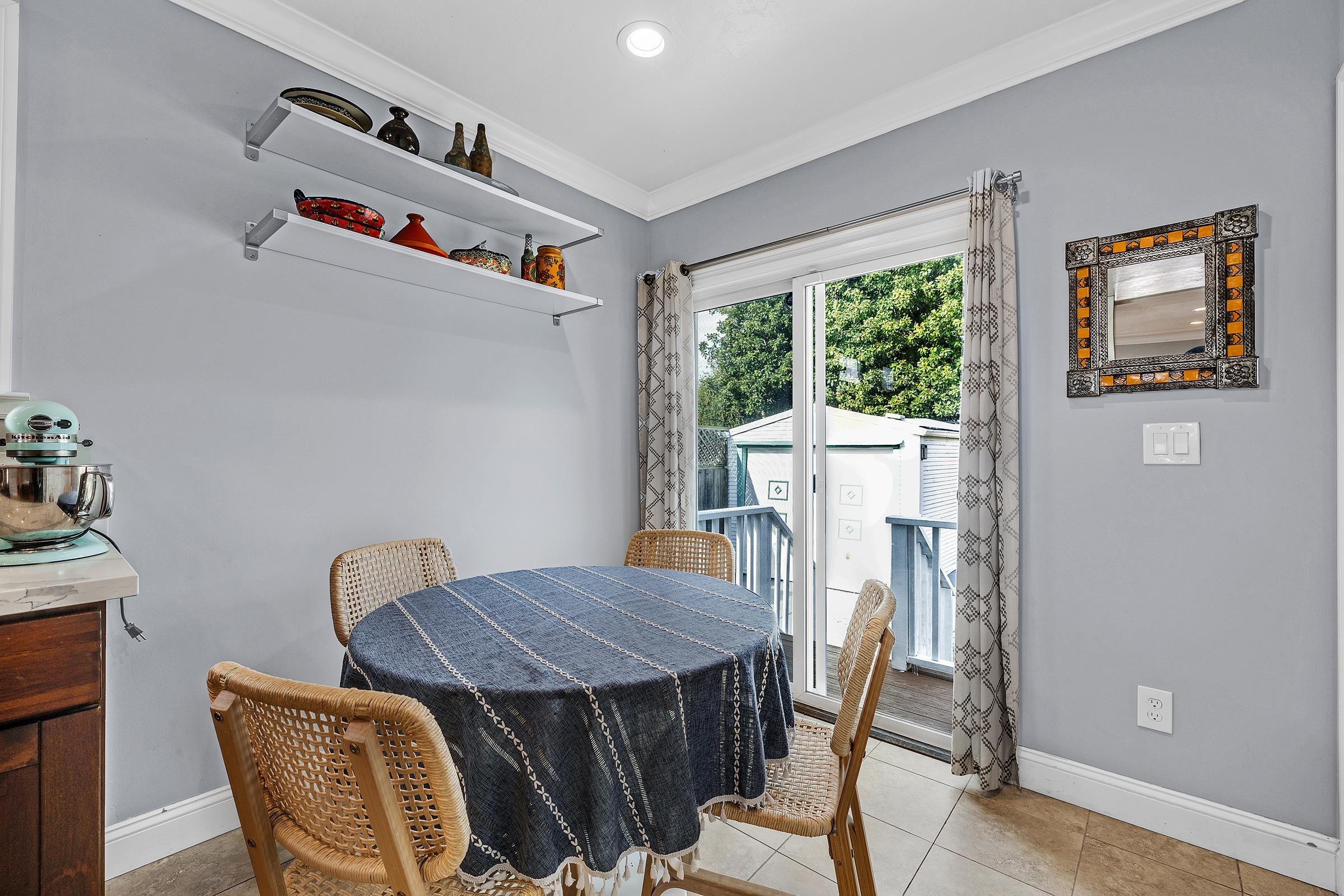 Detail Gallery Image 16 of 33 For 2927 Seminary Ave, Oakland,  CA 94605 - 2 Beds | 1 Baths