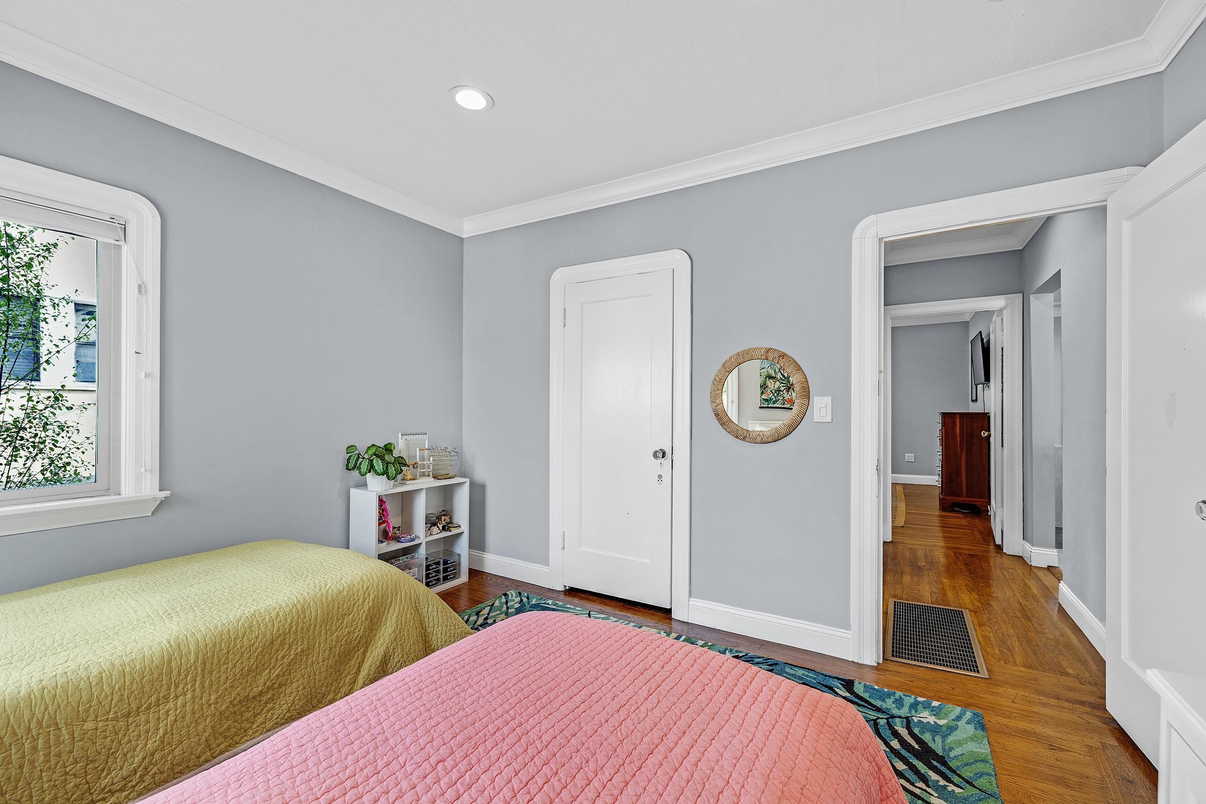 Detail Gallery Image 25 of 33 For 2927 Seminary Ave, Oakland,  CA 94605 - 2 Beds | 1 Baths