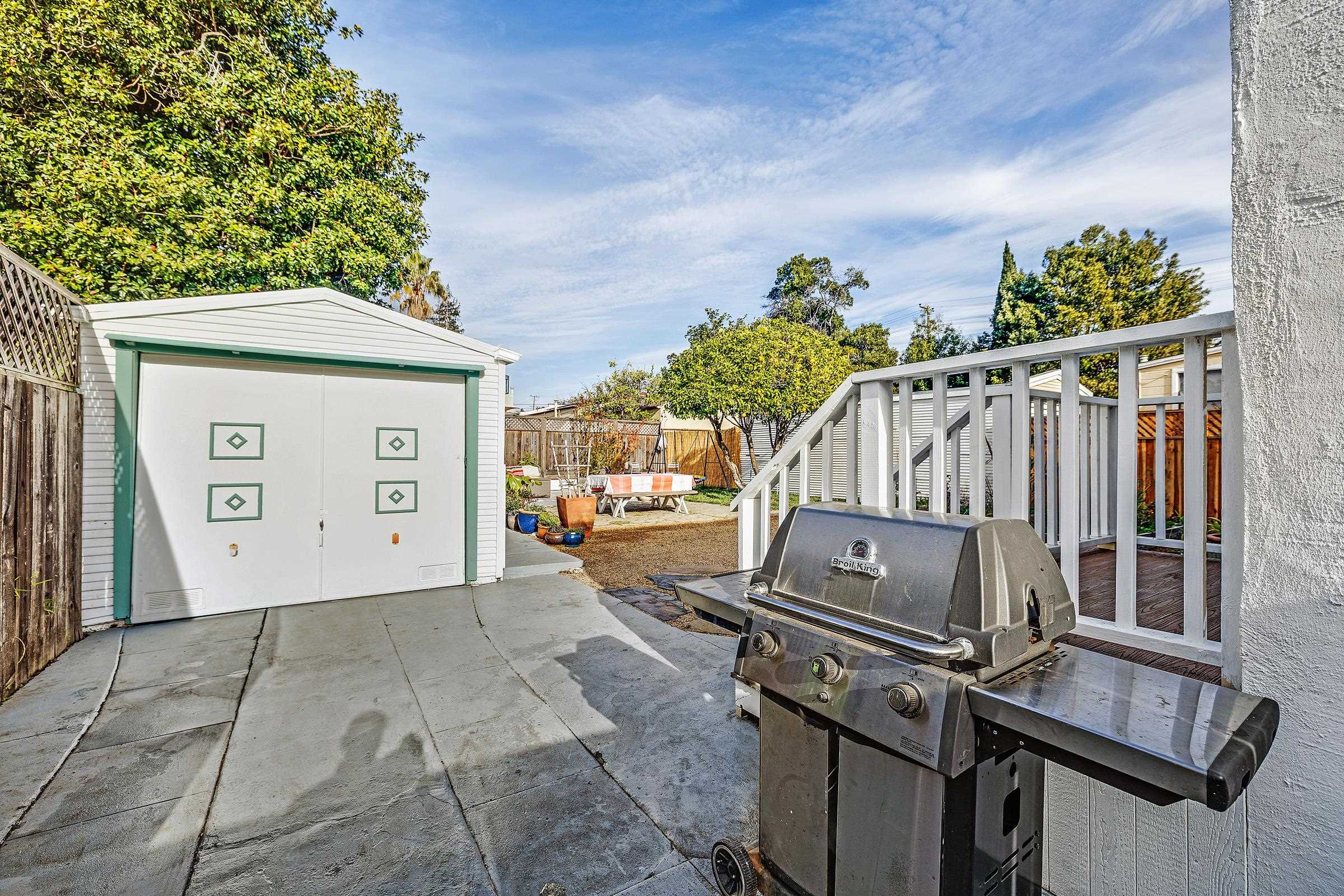 Detail Gallery Image 31 of 33 For 2927 Seminary Ave, Oakland,  CA 94605 - 2 Beds | 1 Baths