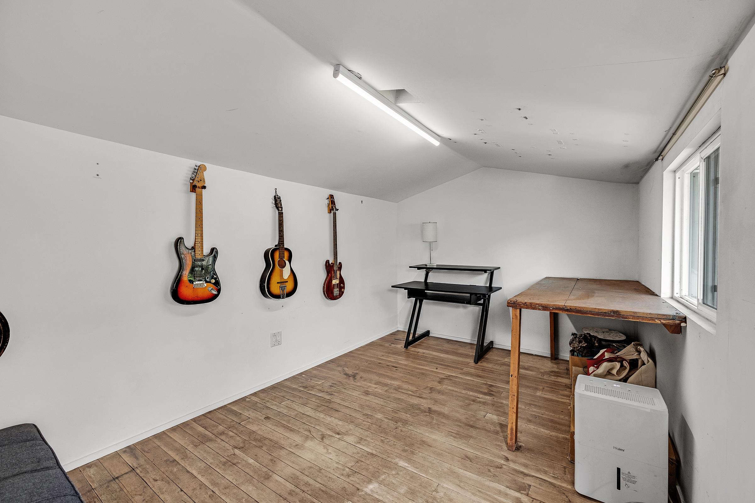 Detail Gallery Image 33 of 33 For 2927 Seminary Ave, Oakland,  CA 94605 - 2 Beds | 1 Baths