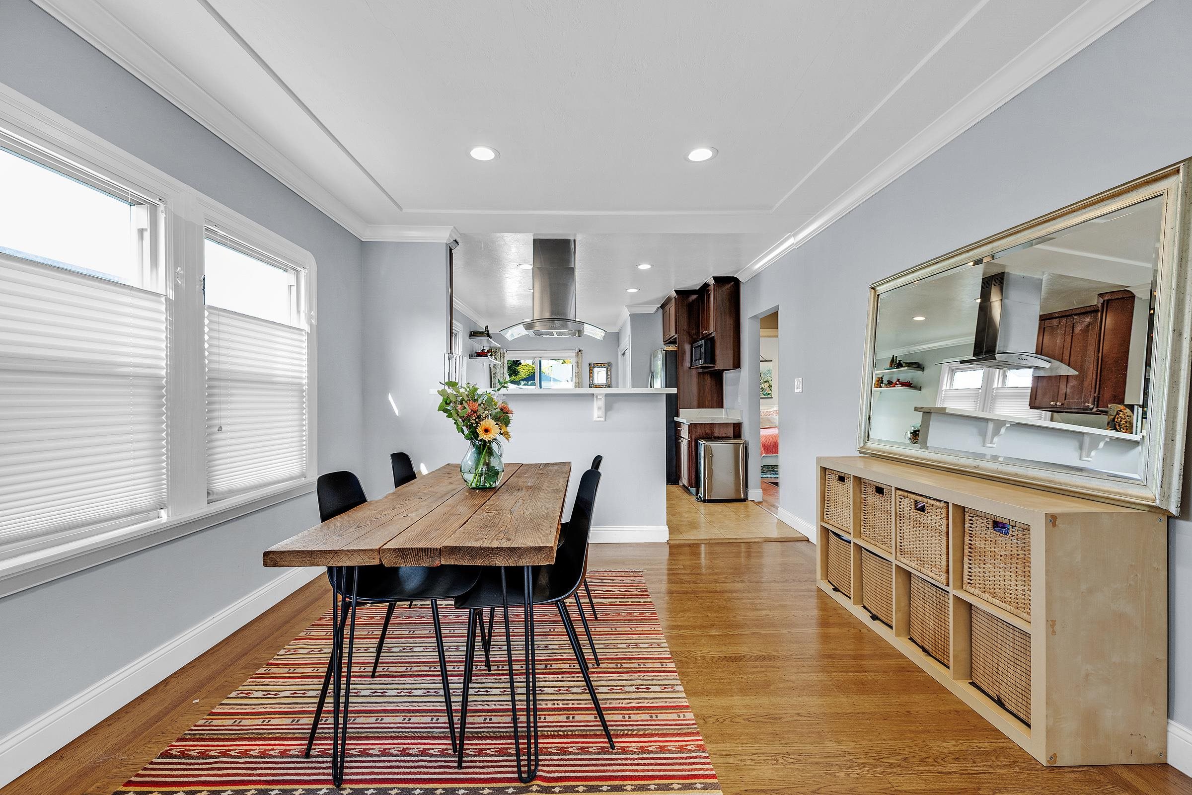 Detail Gallery Image 10 of 33 For 2927 Seminary Ave, Oakland,  CA 94605 - 2 Beds | 1 Baths