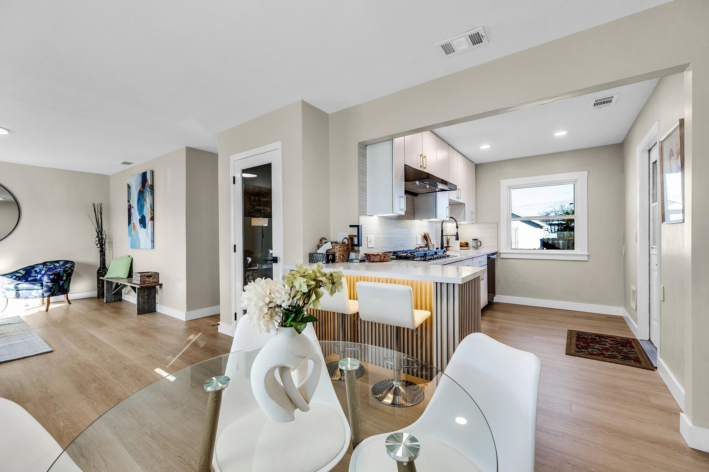 Detail Gallery Image 12 of 31 For 15382 Andover St, San Leandro,  CA 94579 - 2 Beds | 1 Baths