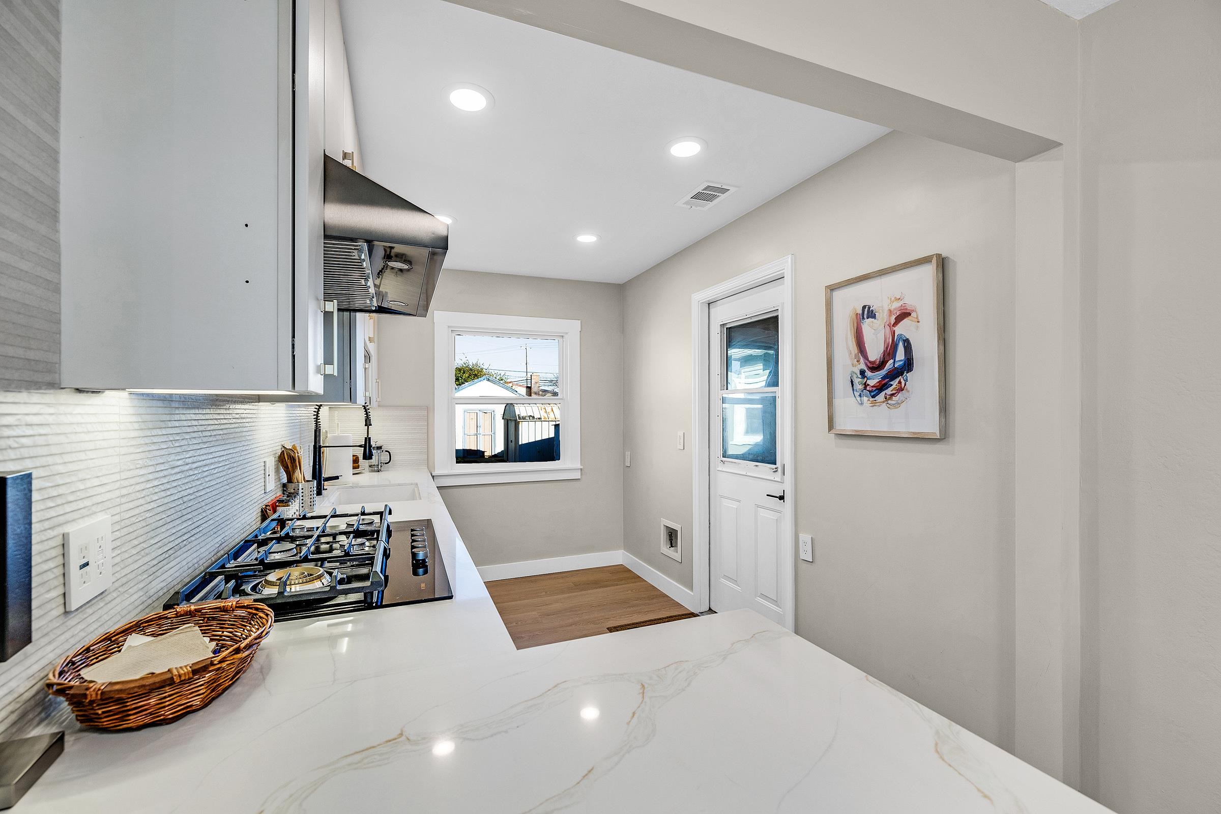 Detail Gallery Image 16 of 31 For 15382 Andover St, San Leandro,  CA 94579 - 2 Beds | 1 Baths