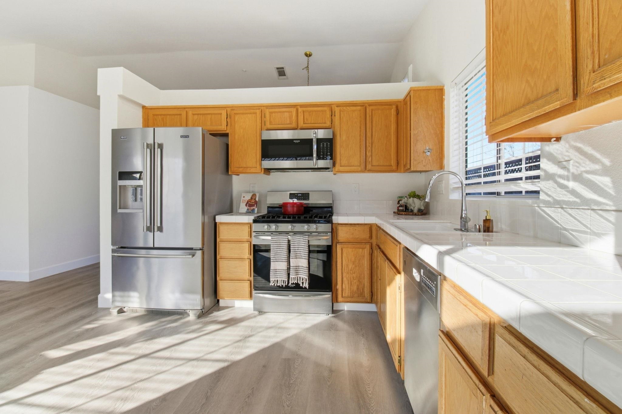 Detail Gallery Image 11 of 30 For 6953 Foxtail Dr, Livermore,  CA 94551 - 3 Beds | 2 Baths