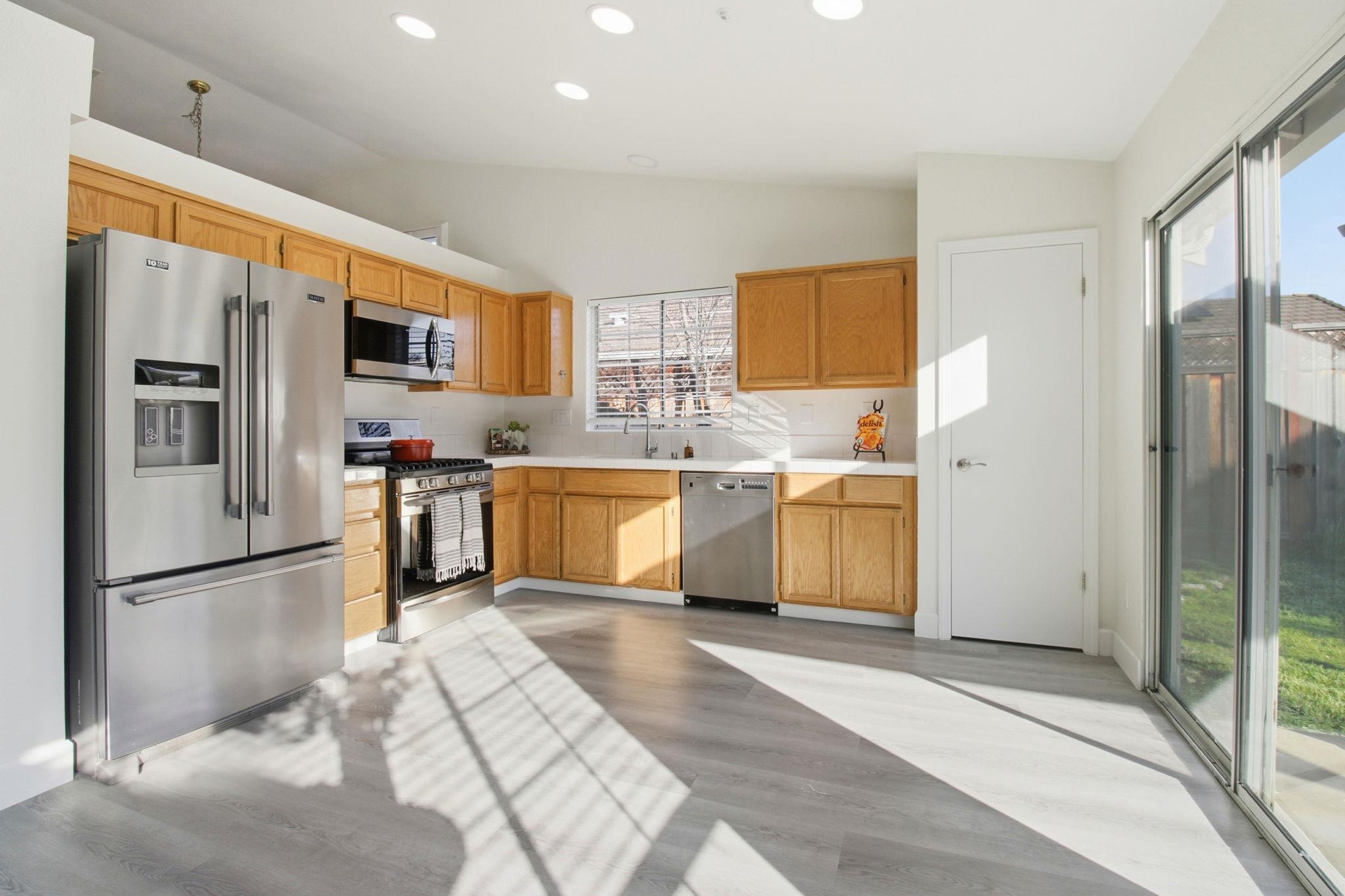 Detail Gallery Image 10 of 30 For 6953 Foxtail Dr, Livermore,  CA 94551 - 3 Beds | 2 Baths