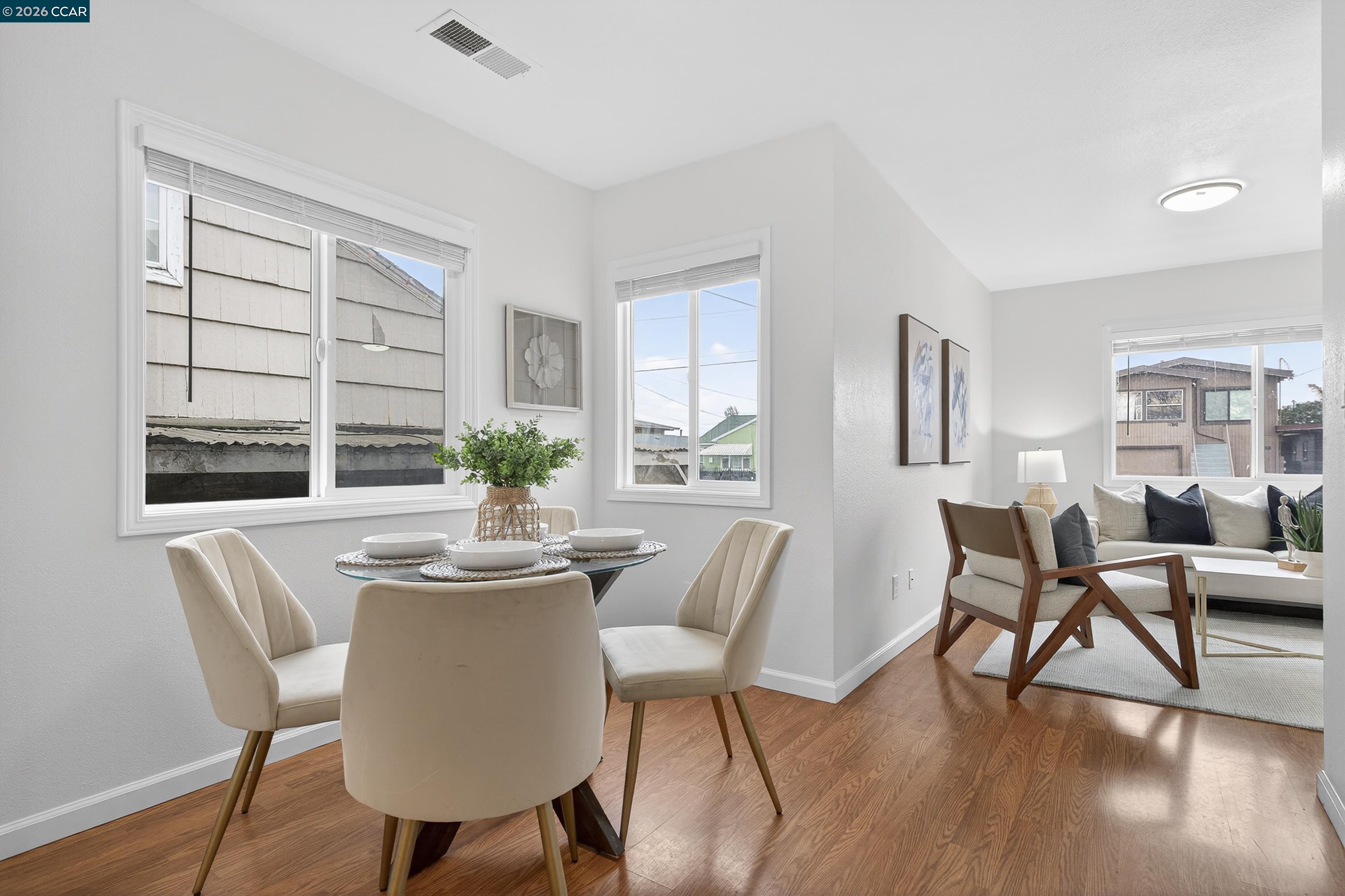 Detail Gallery Image 11 of 41 For 2366 Gaynor Ave, Richmond,  CA 94804 - 2 Beds | 1 Baths