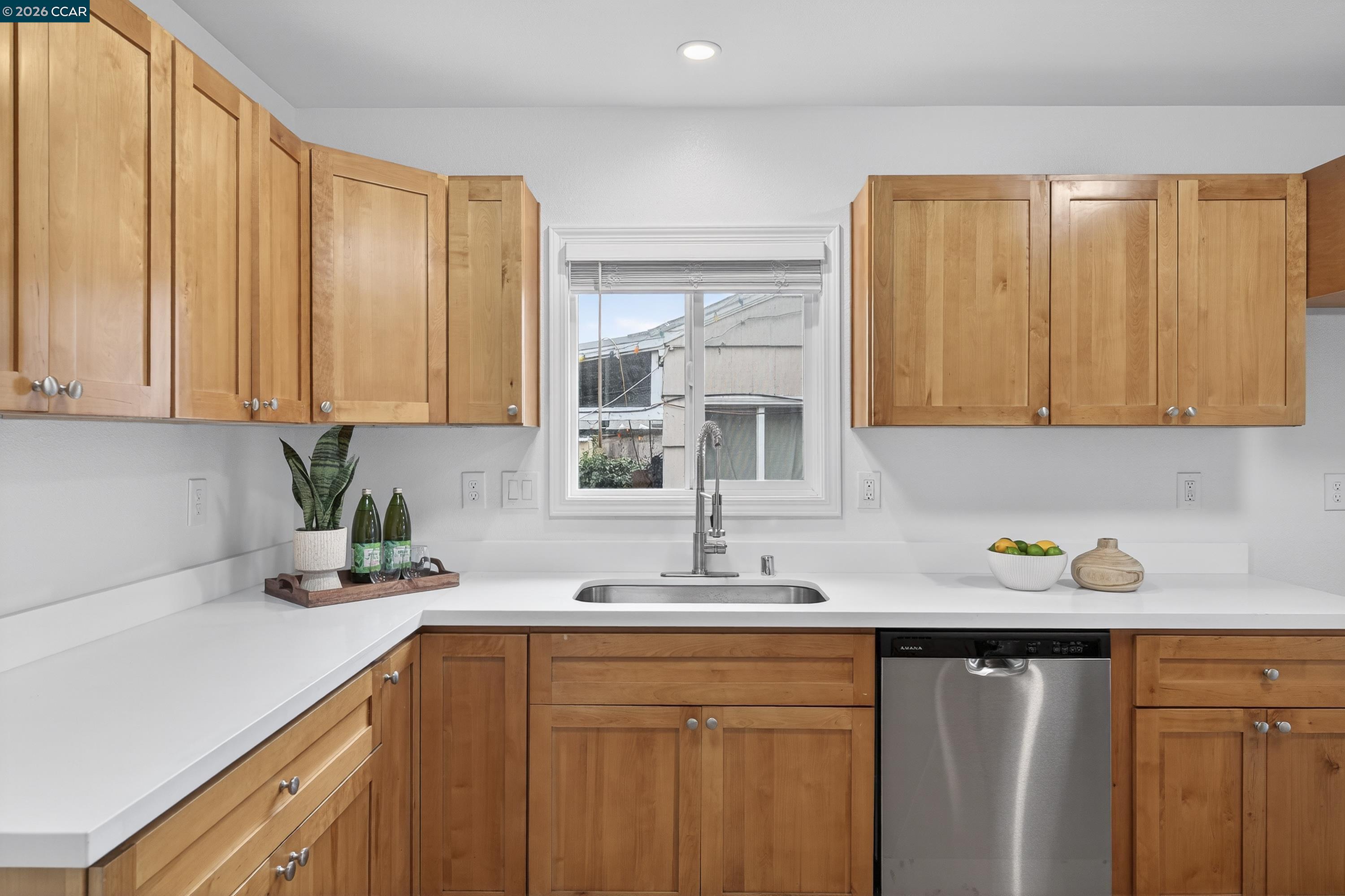 Detail Gallery Image 17 of 41 For 2366 Gaynor Ave, Richmond,  CA 94804 - 2 Beds | 1 Baths