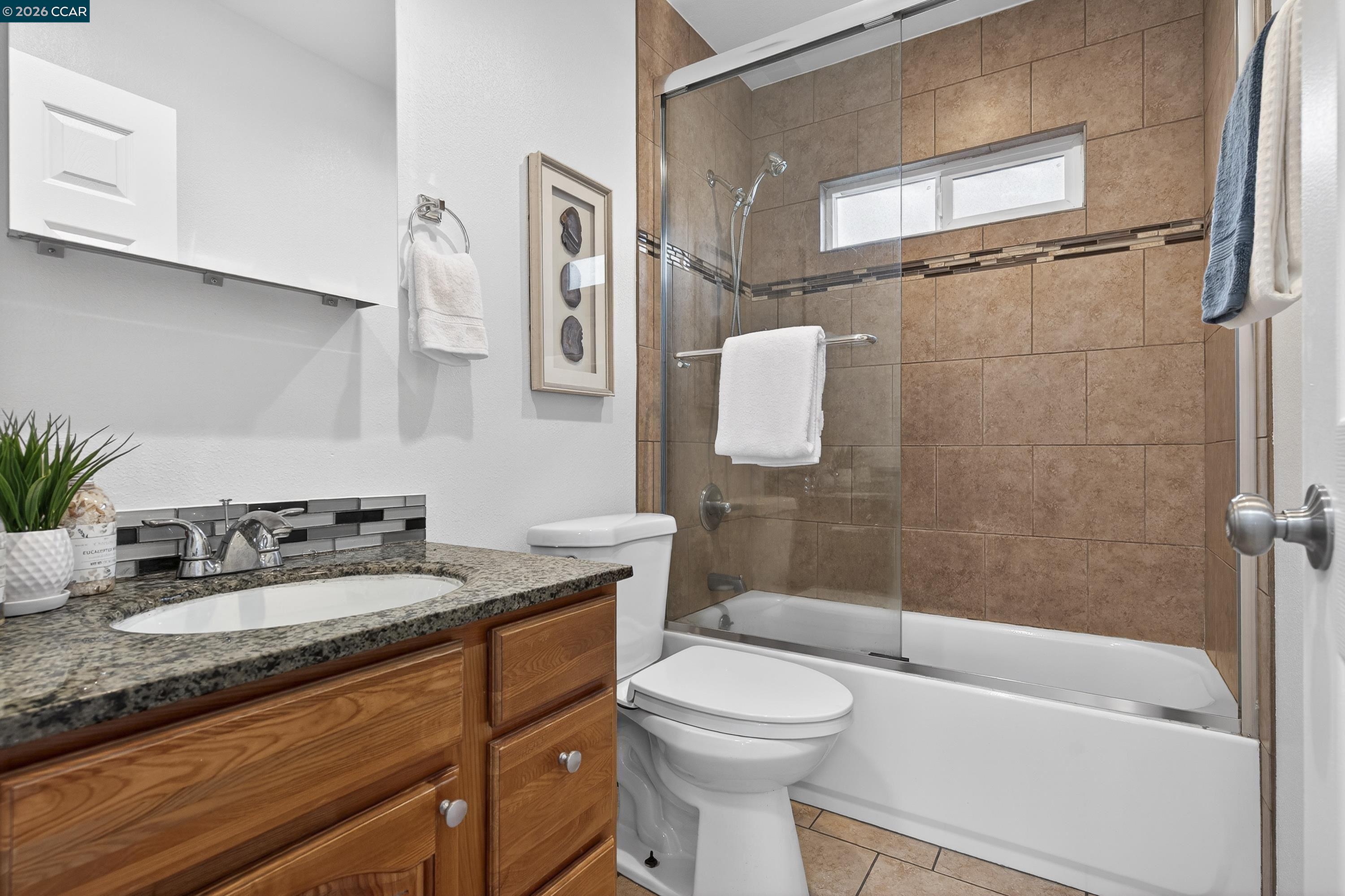 Detail Gallery Image 24 of 41 For 2366 Gaynor Ave, Richmond,  CA 94804 - 2 Beds | 1 Baths