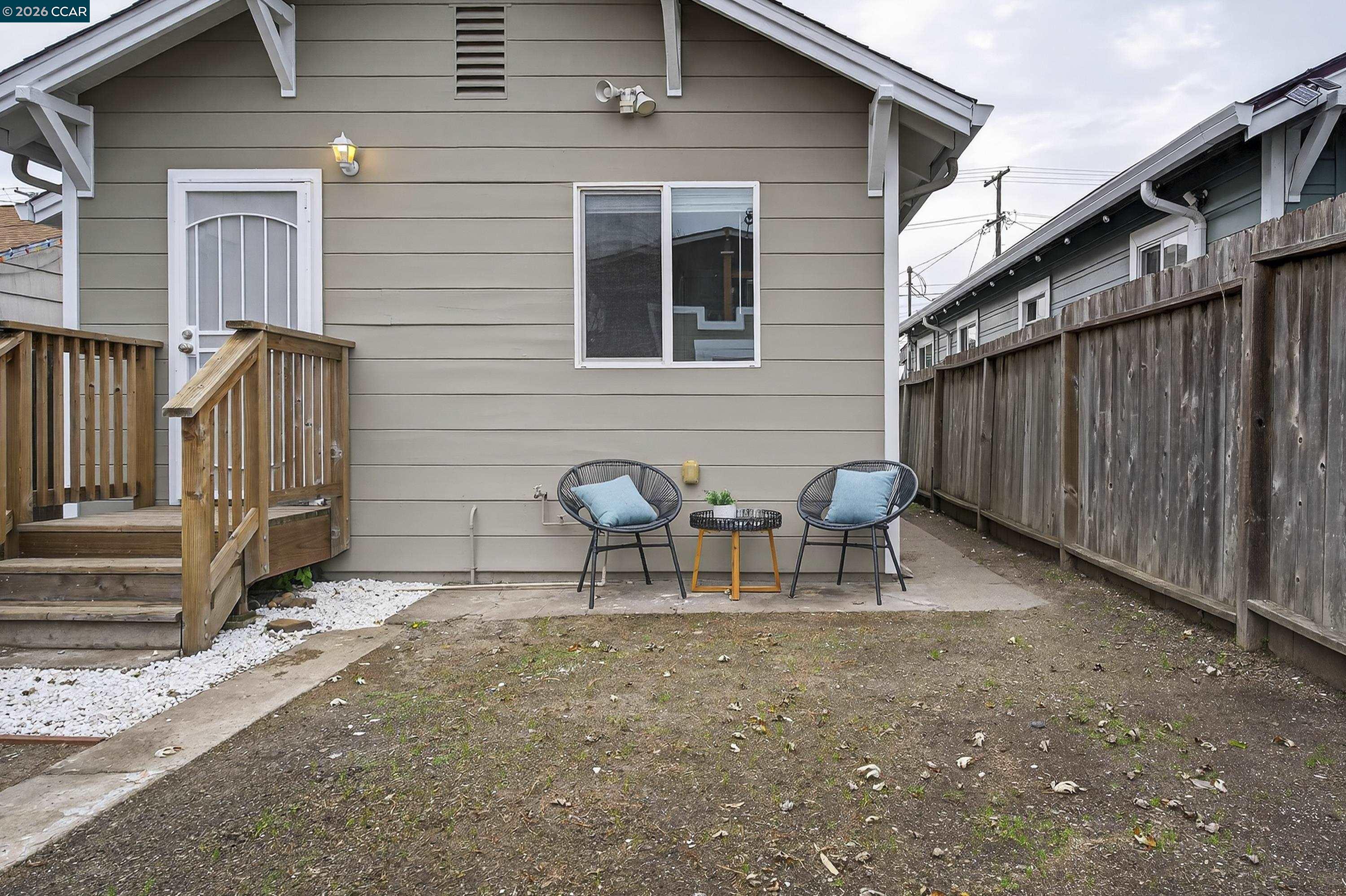 Detail Gallery Image 31 of 41 For 2366 Gaynor Ave, Richmond,  CA 94804 - 2 Beds | 1 Baths