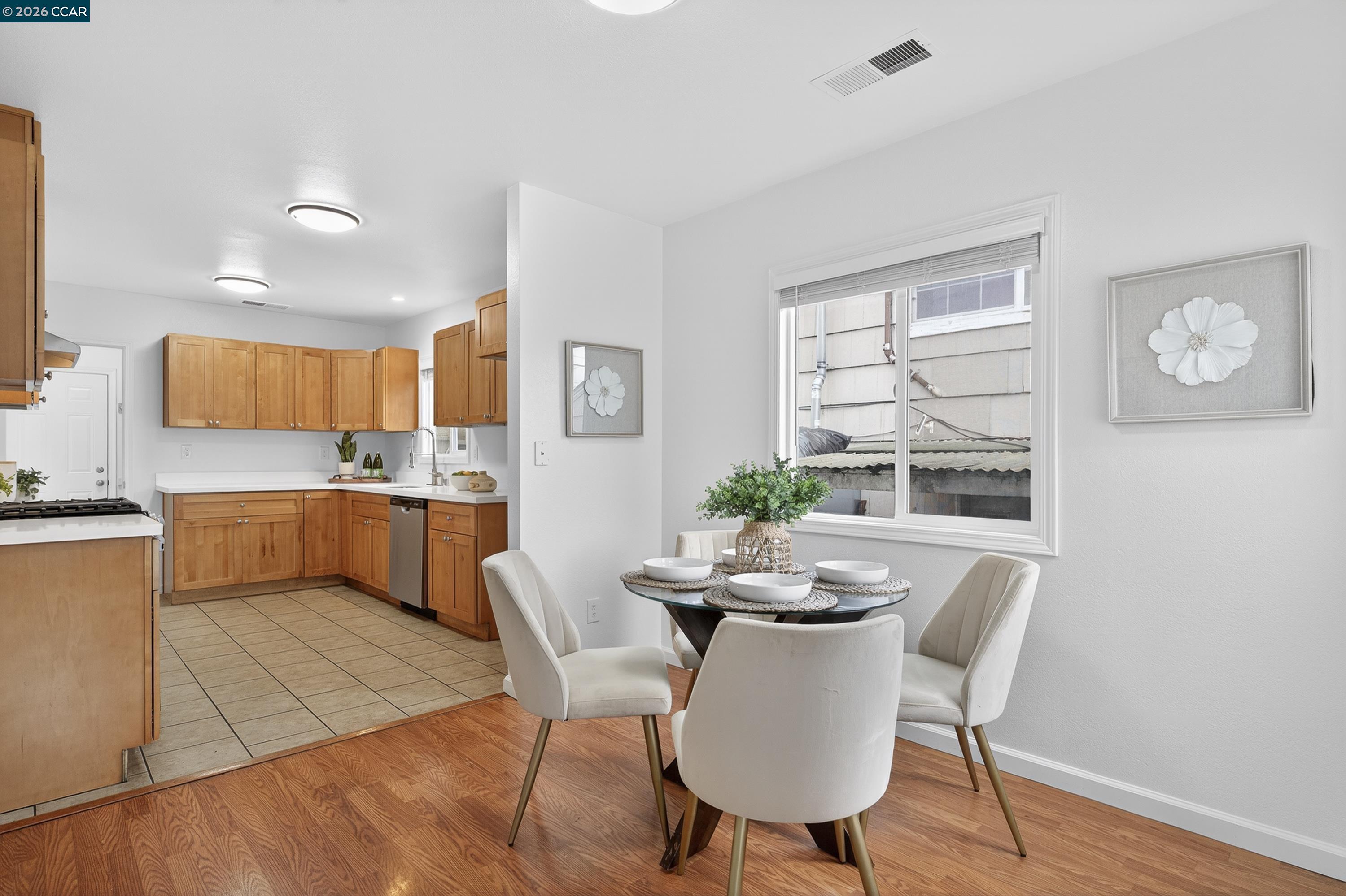 Detail Gallery Image 10 of 41 For 2366 Gaynor Ave, Richmond,  CA 94804 - 2 Beds | 1 Baths