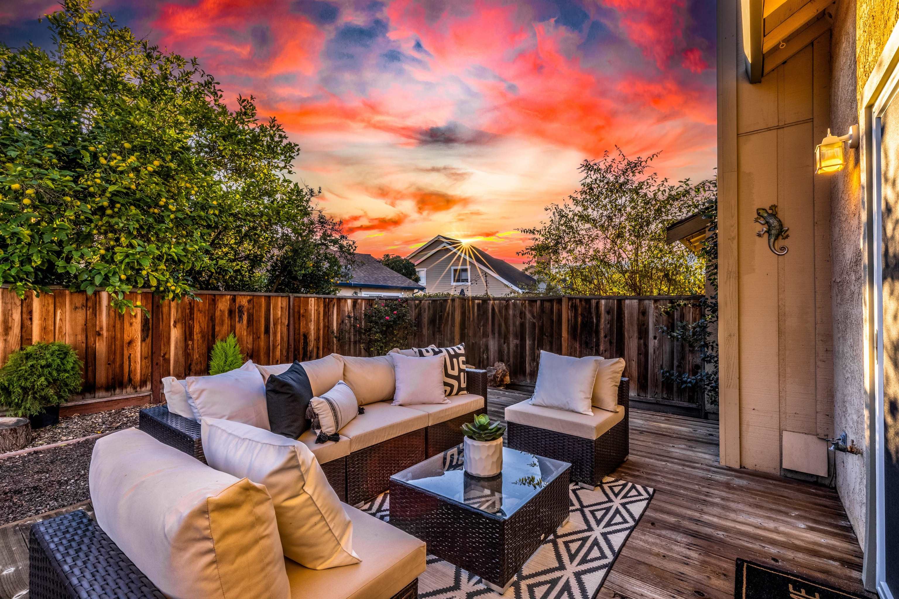 Detail Gallery Image 2 of 41 For 5457 Treeflower Dr, Livermore,  CA 94551 - 2 Beds | 2/1 Baths