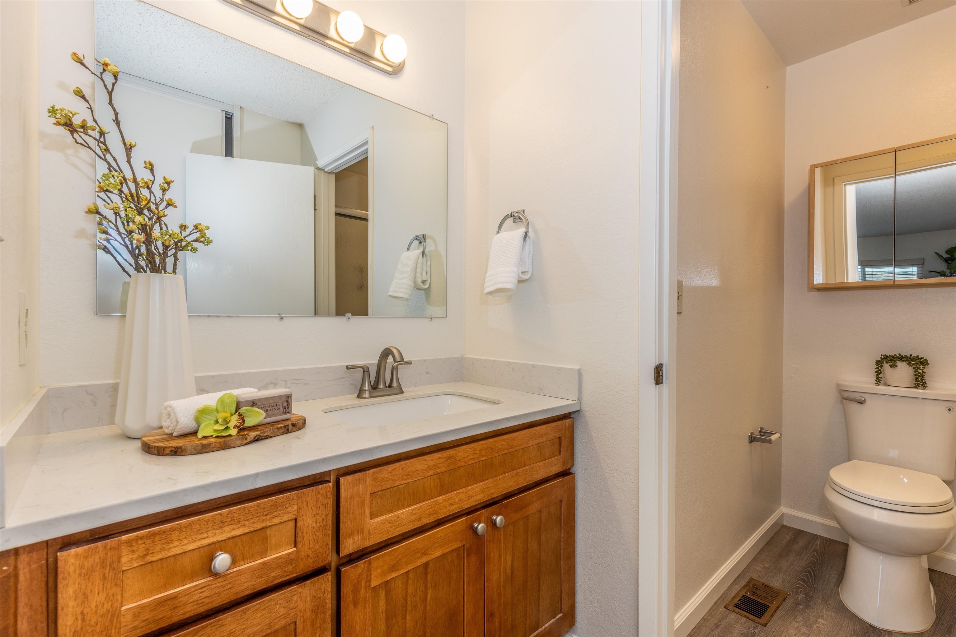 Detail Gallery Image 24 of 41 For 5457 Treeflower Dr, Livermore,  CA 94551 - 2 Beds | 2/1 Baths