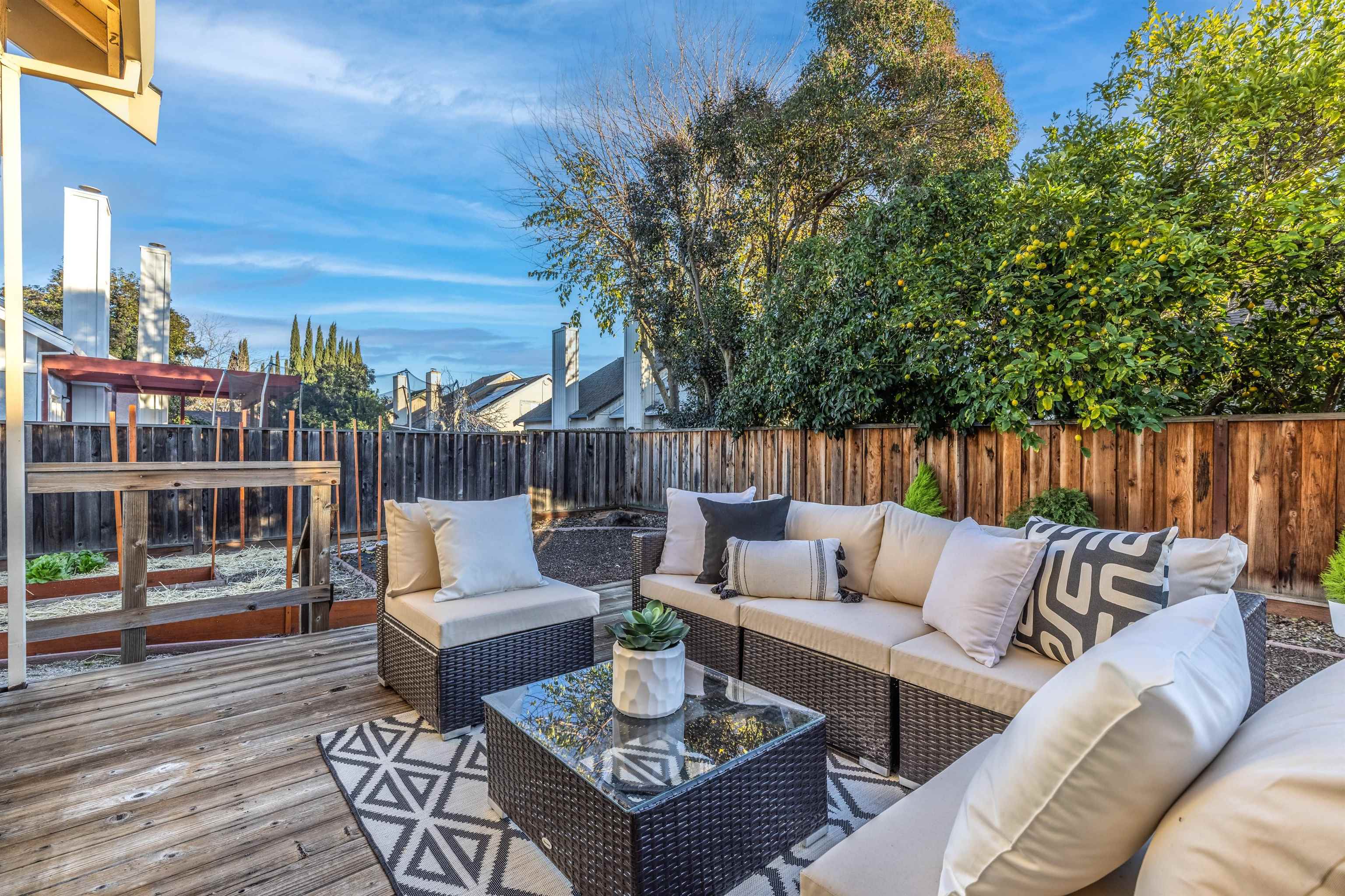 Detail Gallery Image 26 of 41 For 5457 Treeflower Dr, Livermore,  CA 94551 - 2 Beds | 2/1 Baths