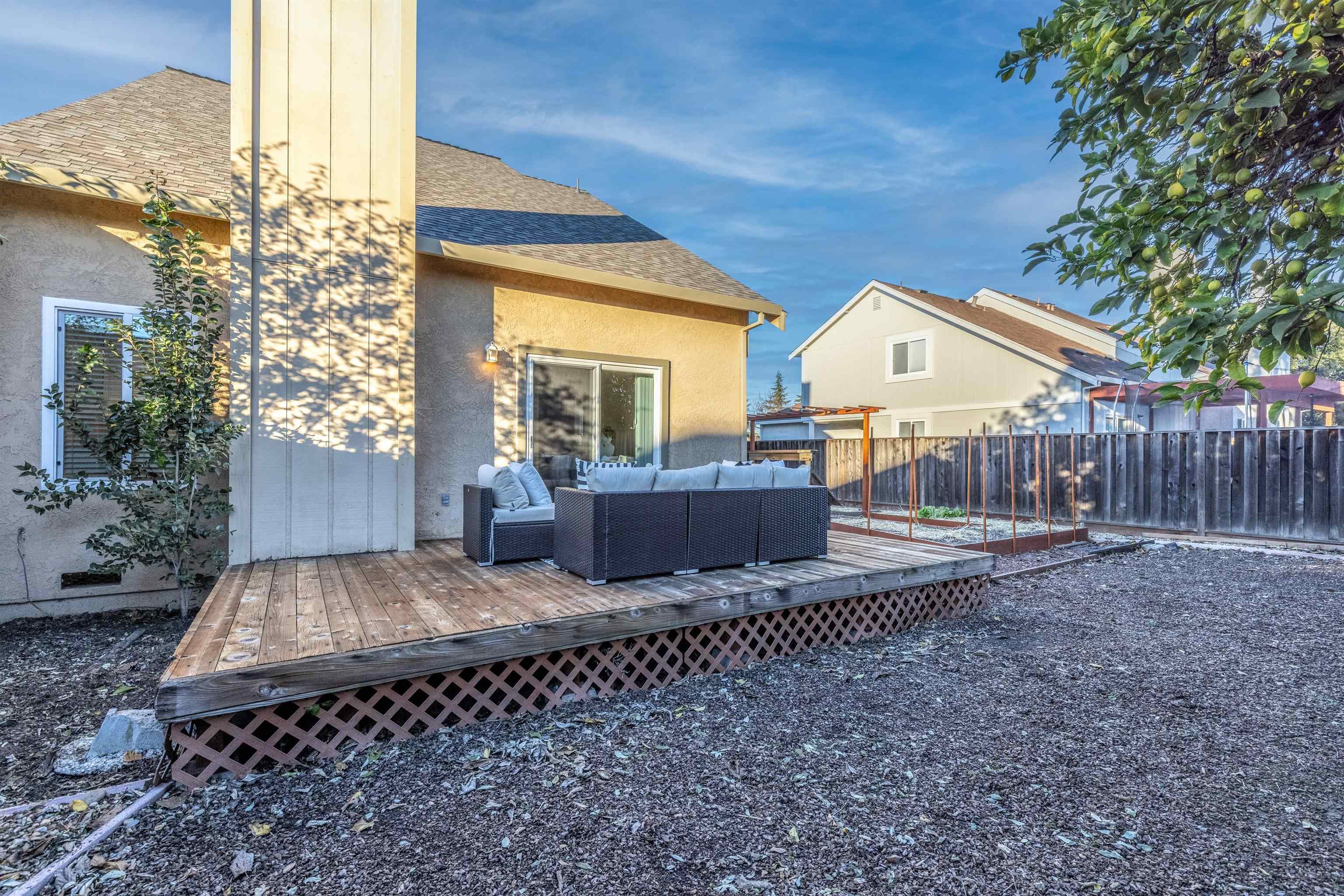 Detail Gallery Image 30 of 41 For 5457 Treeflower Dr, Livermore,  CA 94551 - 2 Beds | 2/1 Baths