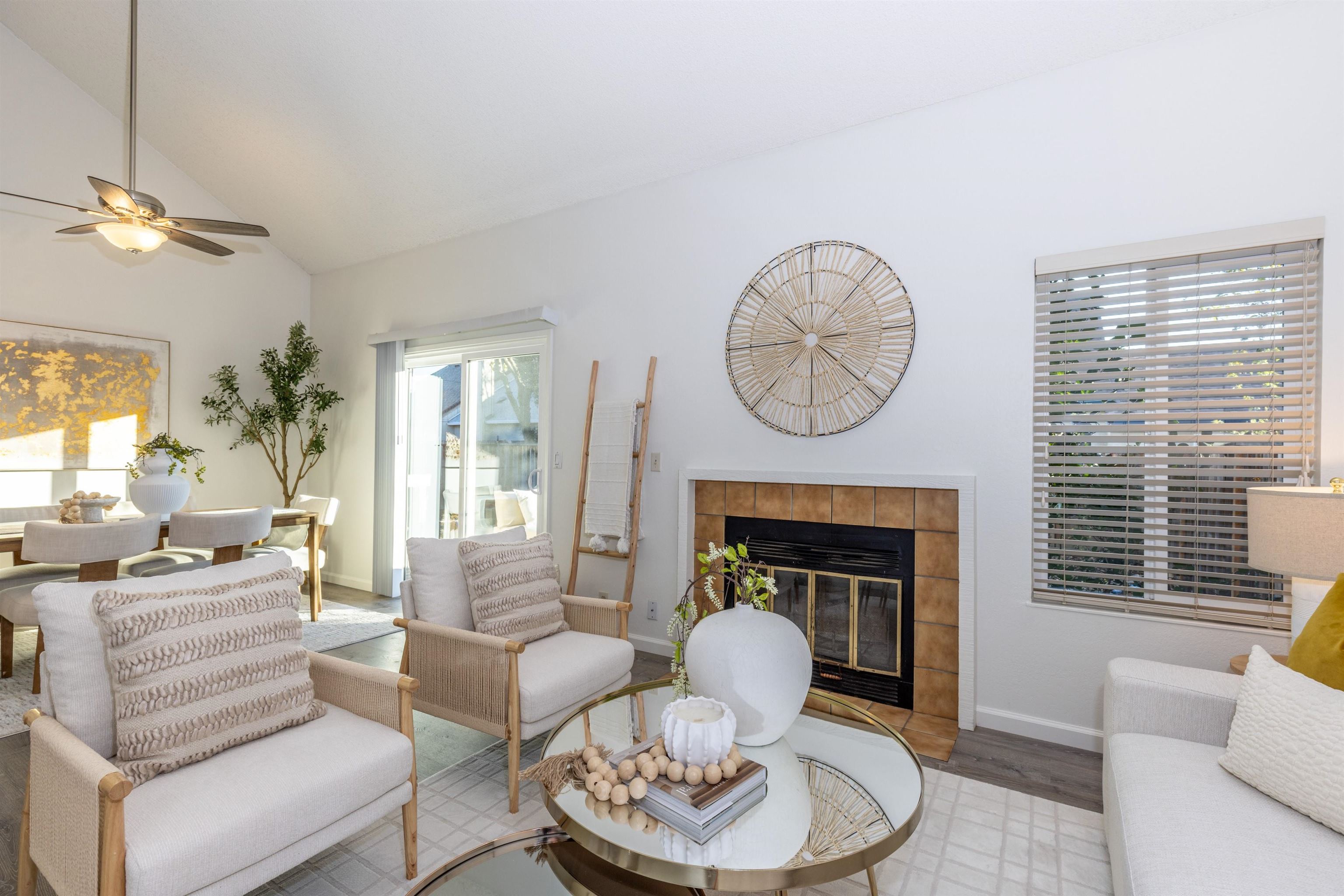 Detail Gallery Image 9 of 41 For 5457 Treeflower Dr, Livermore,  CA 94551 - 2 Beds | 2/1 Baths