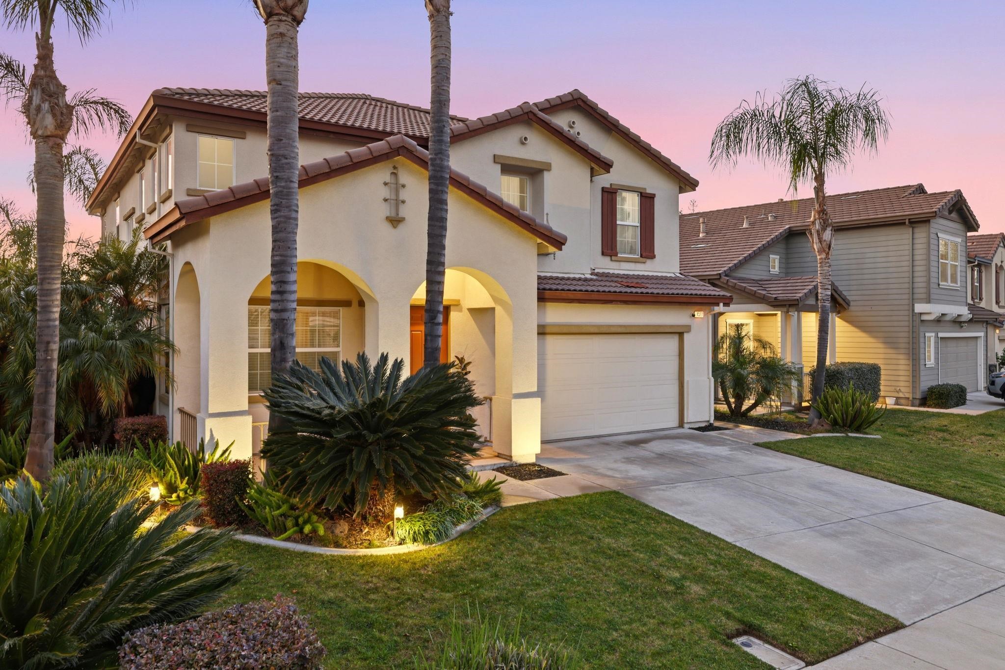 Detail Gallery Image 2 of 57 For 4597 Bonsai Ave, Tracy,  CA 95377 - 4 Beds | 2/1 Baths