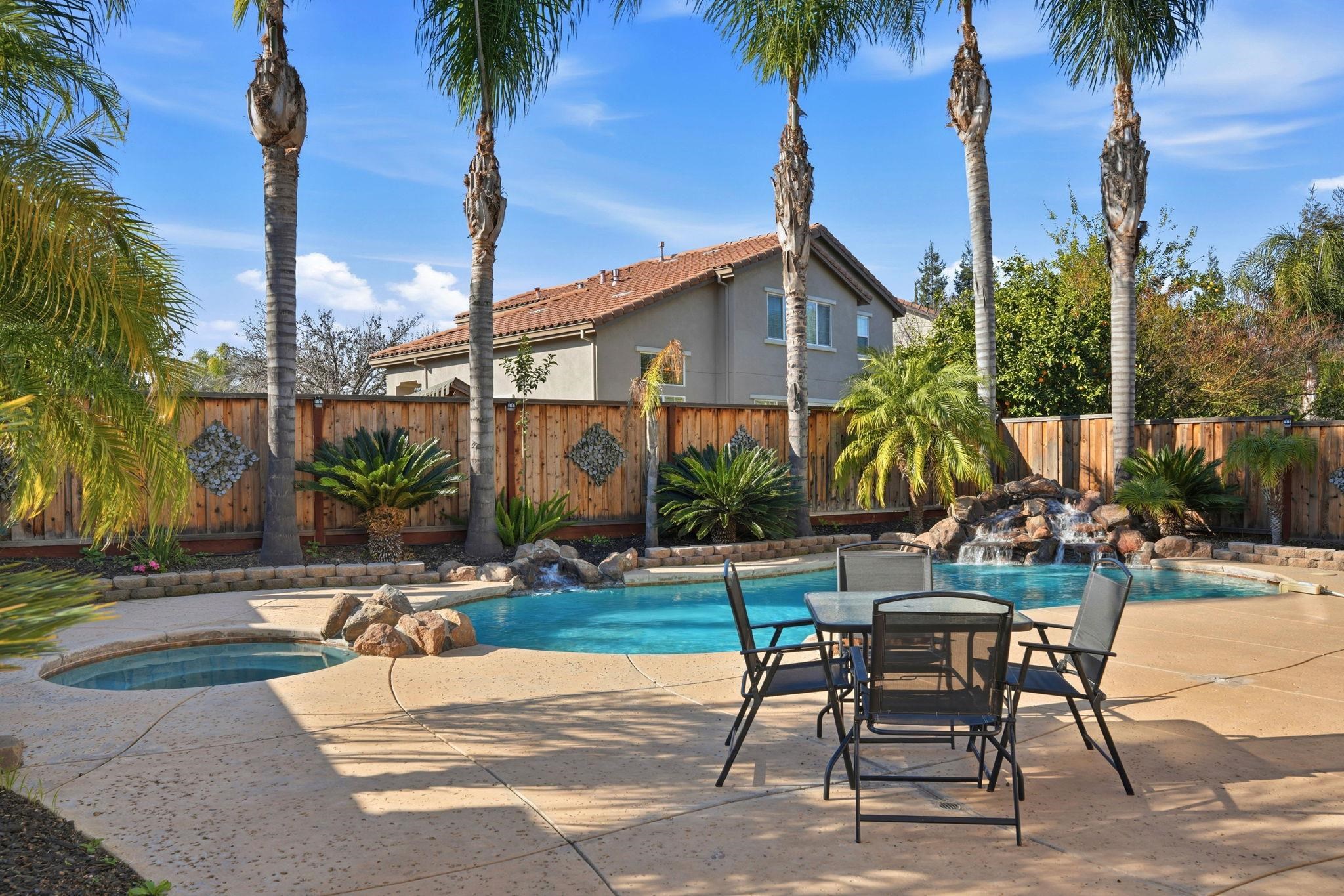 Detail Gallery Image 42 of 57 For 4597 Bonsai Ave, Tracy,  CA 95377 - 4 Beds | 2/1 Baths